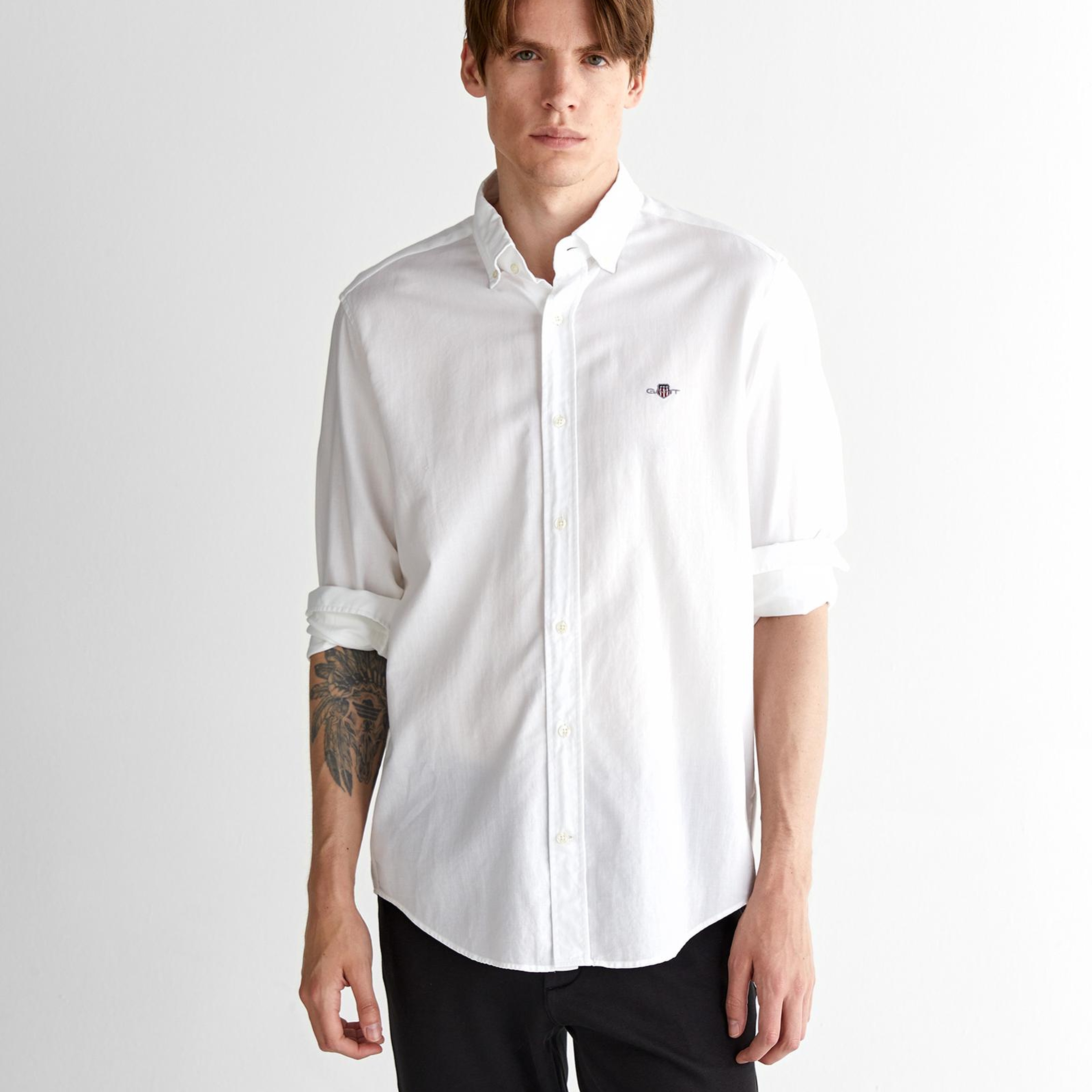 GANT Erkek Beyaz Düğmeli Yaka Logolu Gömlek