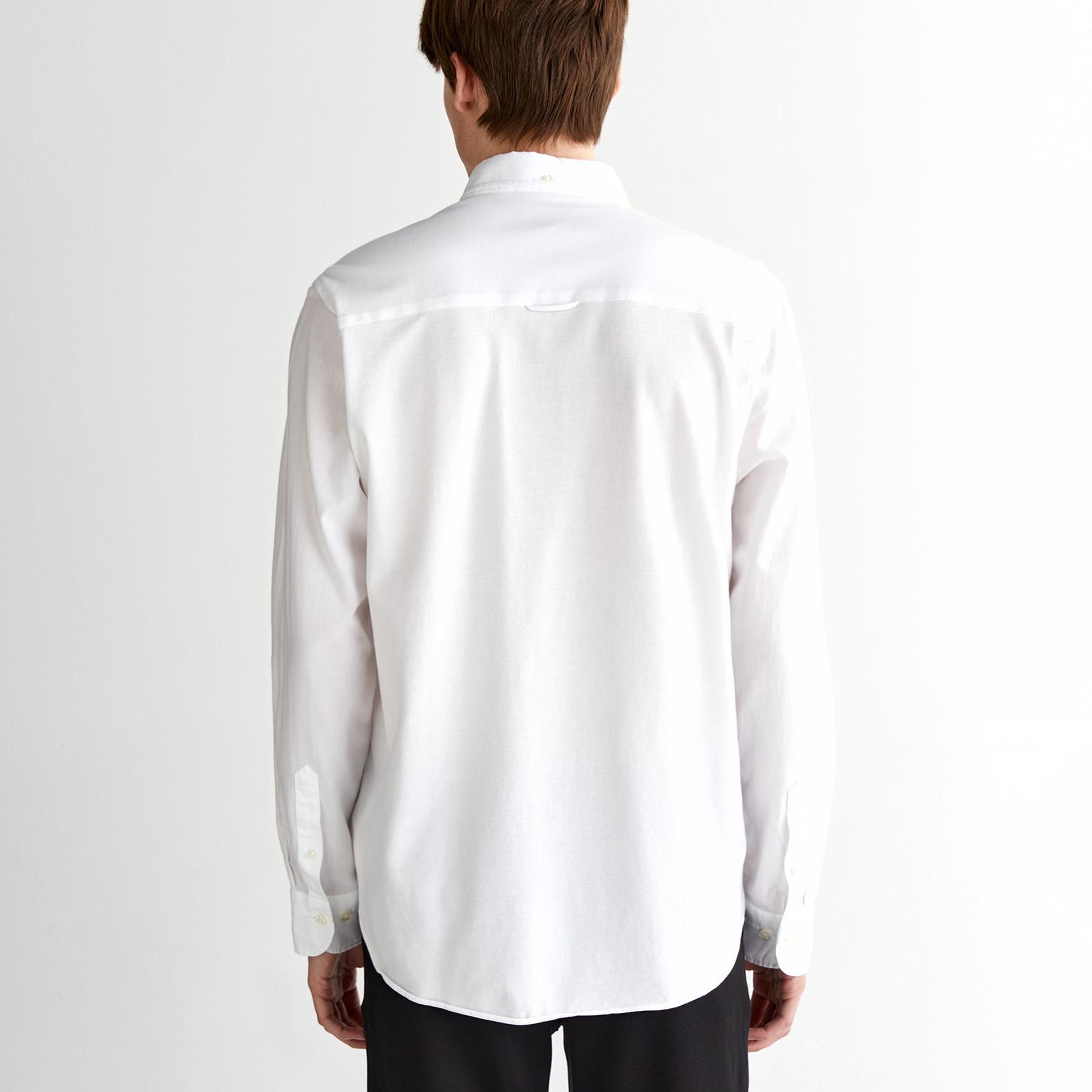 GANT Erkek Beyaz Düğmeli Yaka Logolu Gömlek