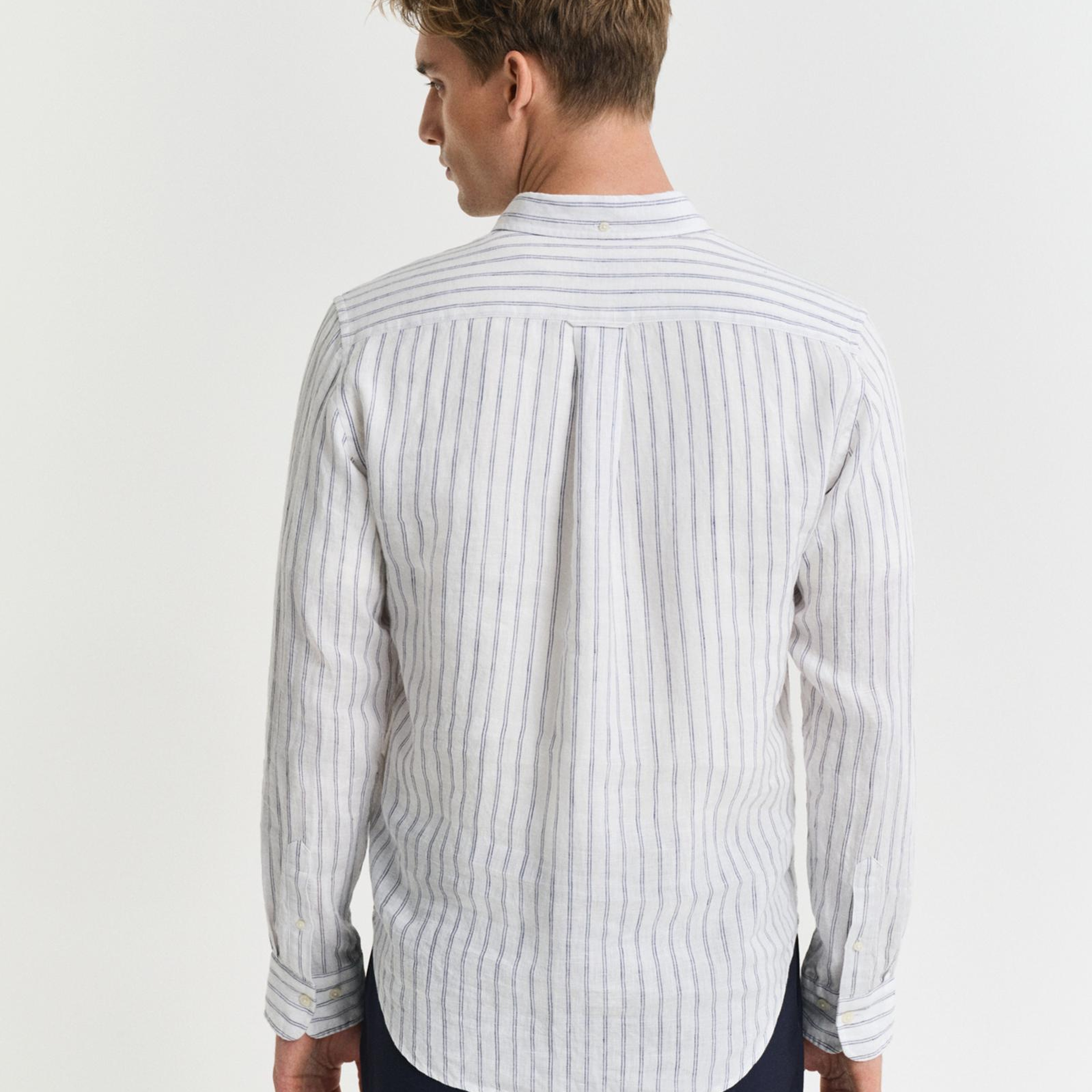 GANT Erkek Beyaz Regular Fit Düğmeli Yaka Çizgili Gömlek