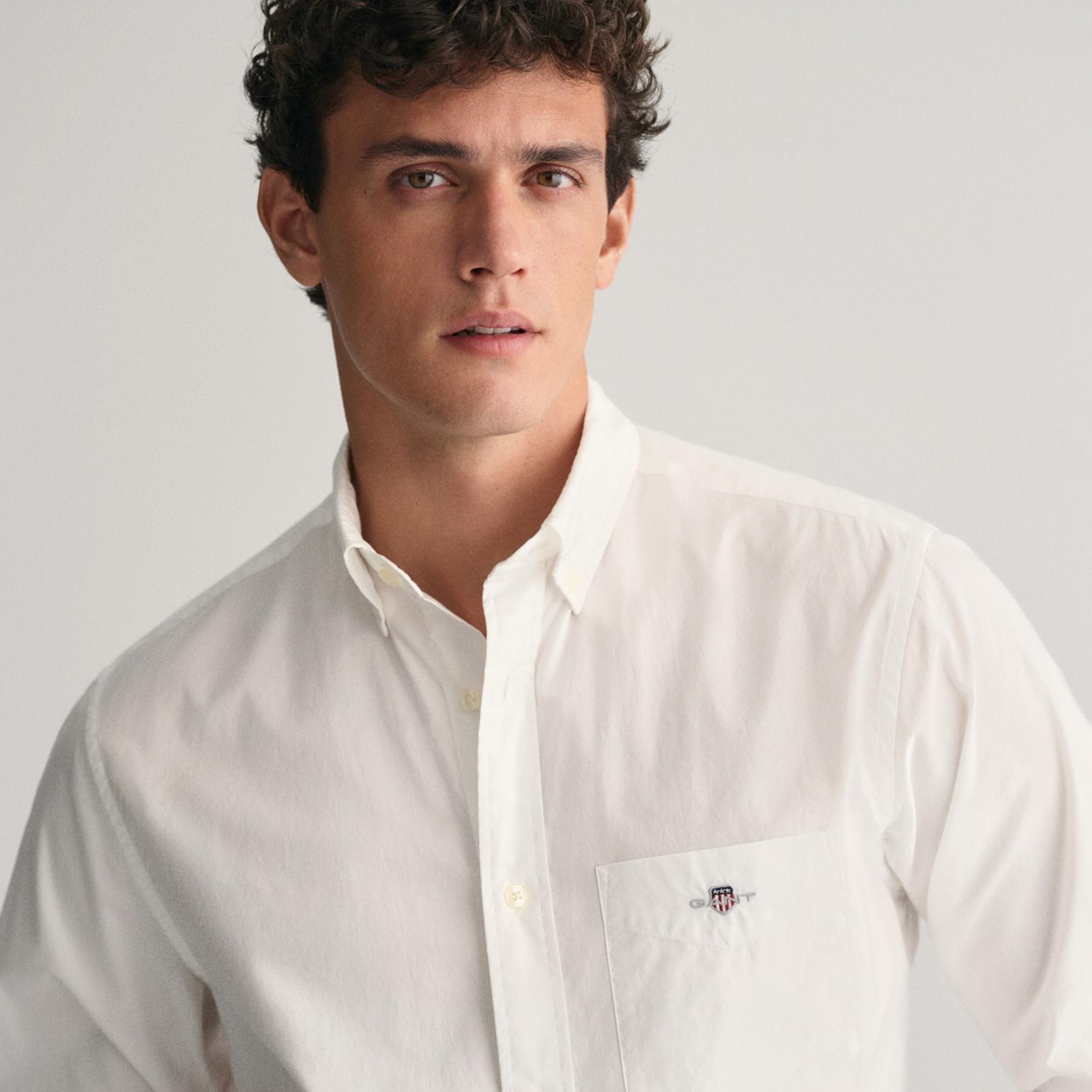 GANT Erkek Beyaz Regular Fit Logolu Gömlek