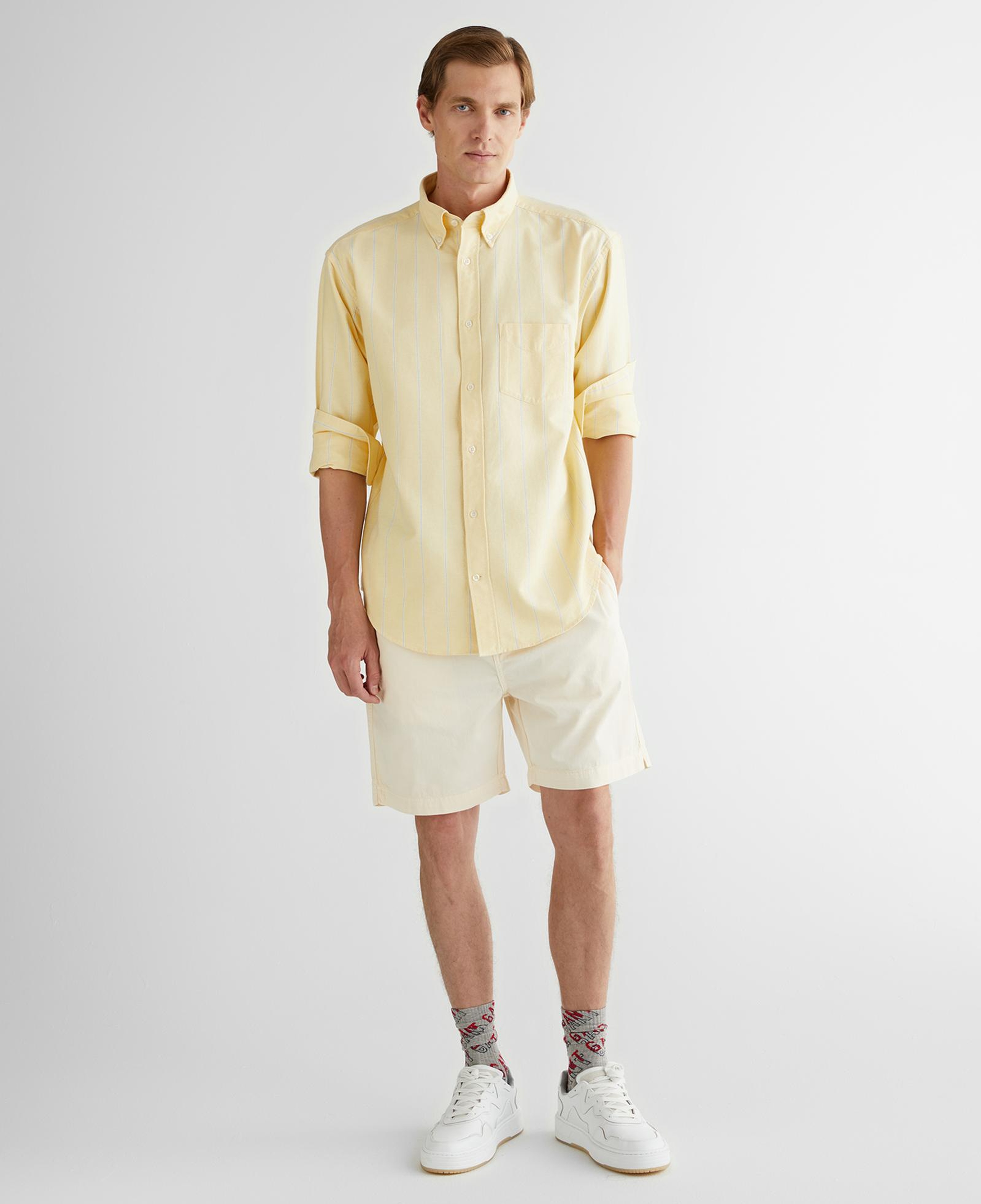 GANT Erkek Sarı Relaxed Fit Düğmeli Yaka Çizgili Gömlek
