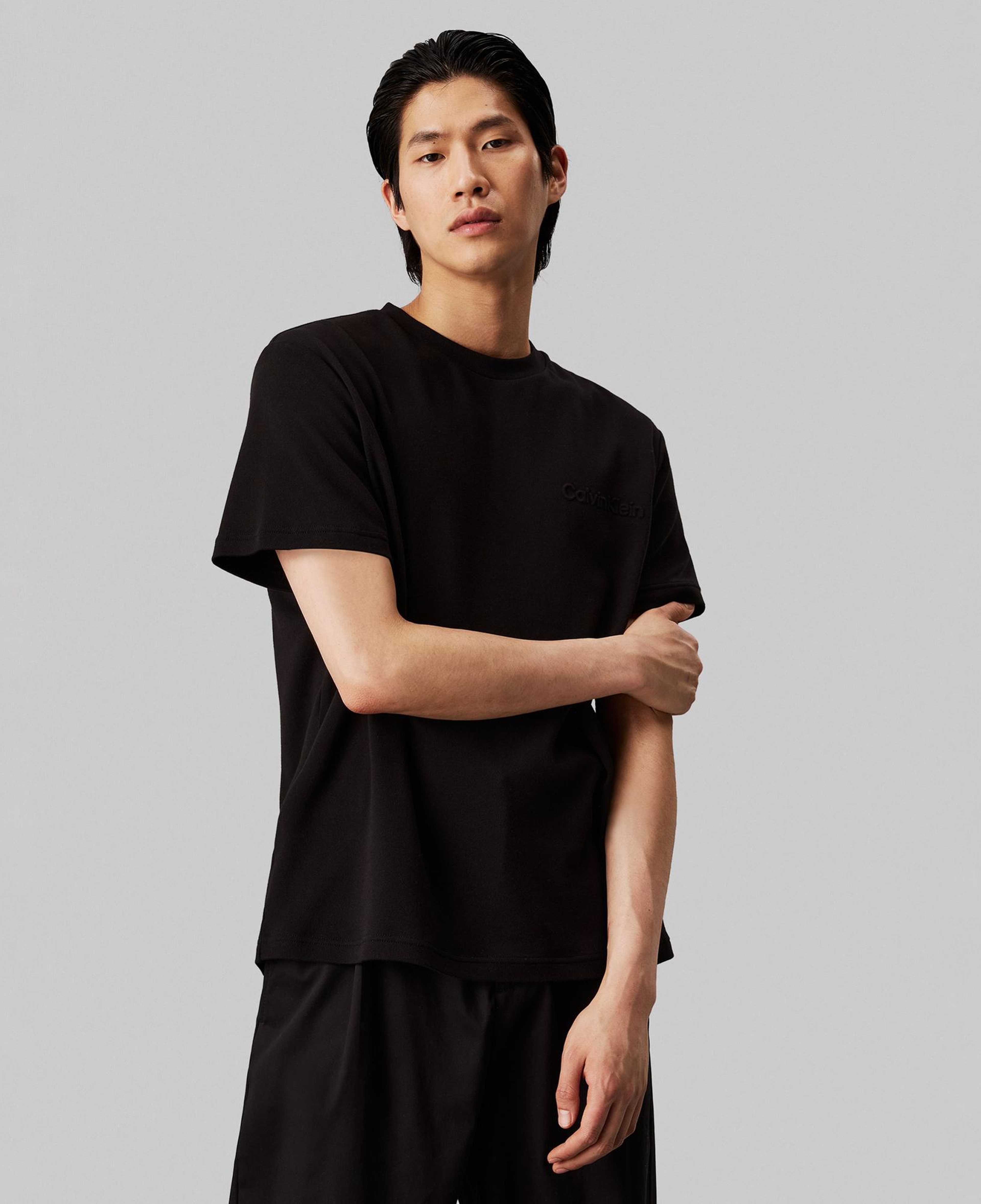 Calvin Klein Embossed Logo Erkek Siyah T-Shirt
