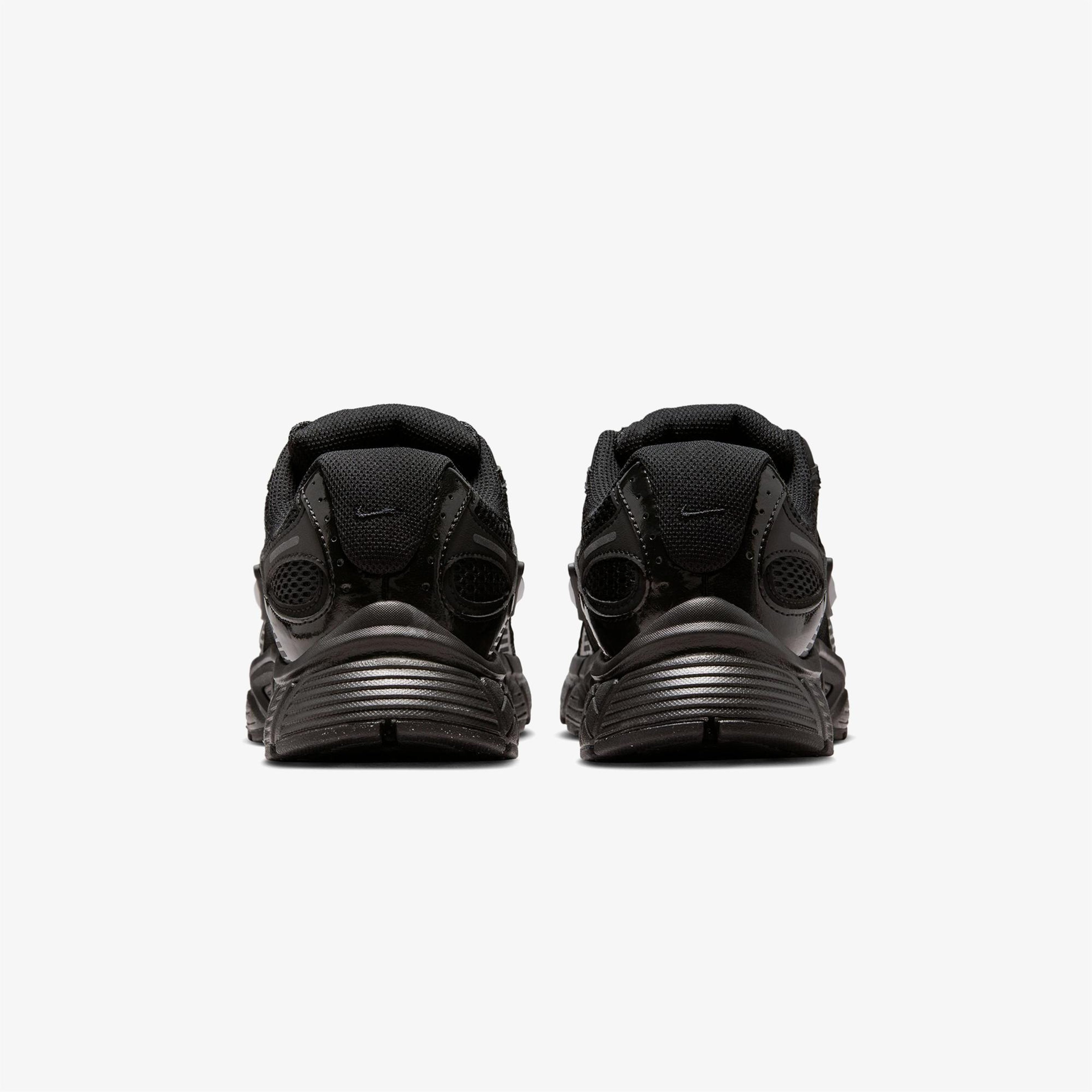 Nike V5 RNR Kadın Siyah Spor Ayakkabı