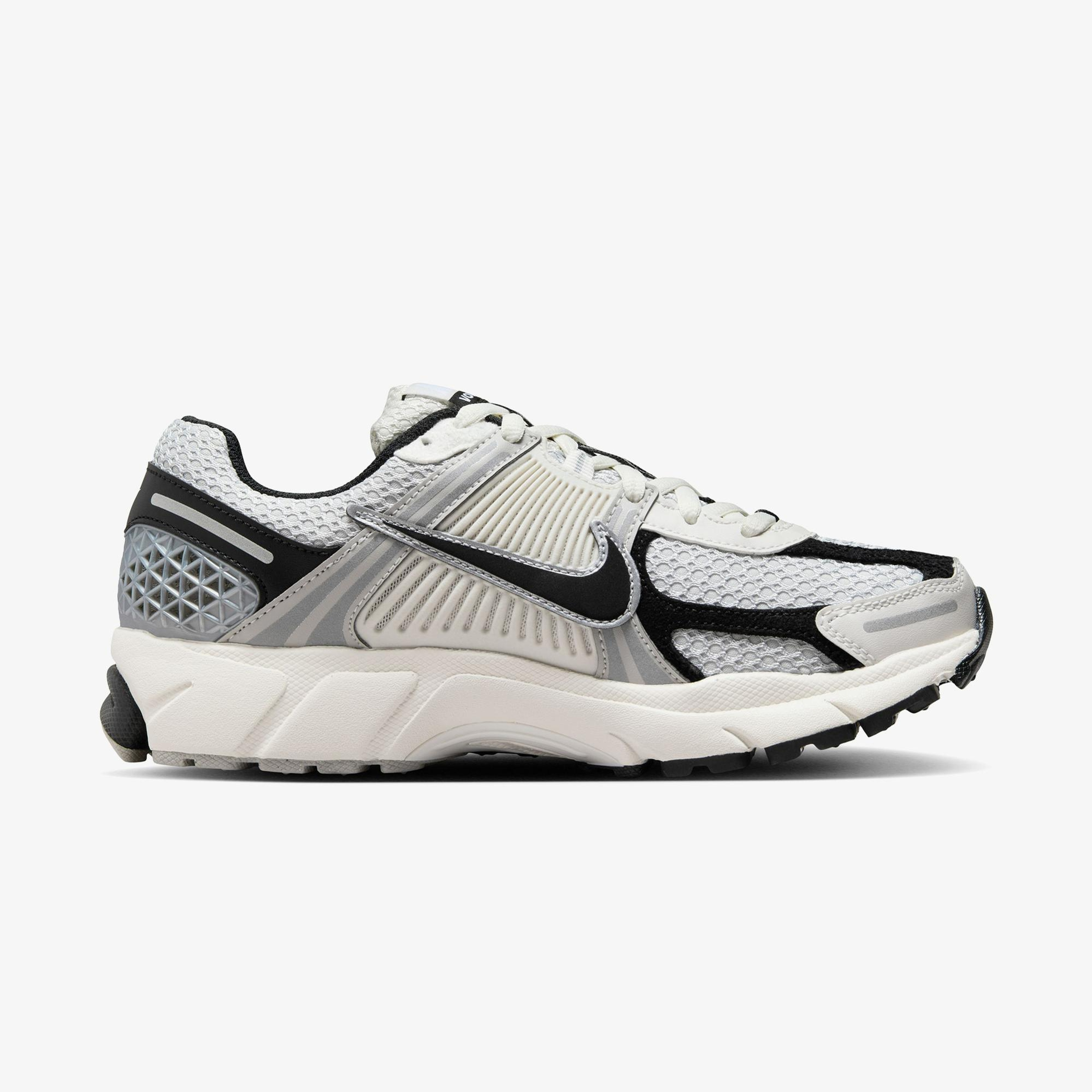 Nike Zoom Vomero 5 Kadın Gri Spor Ayakkabı