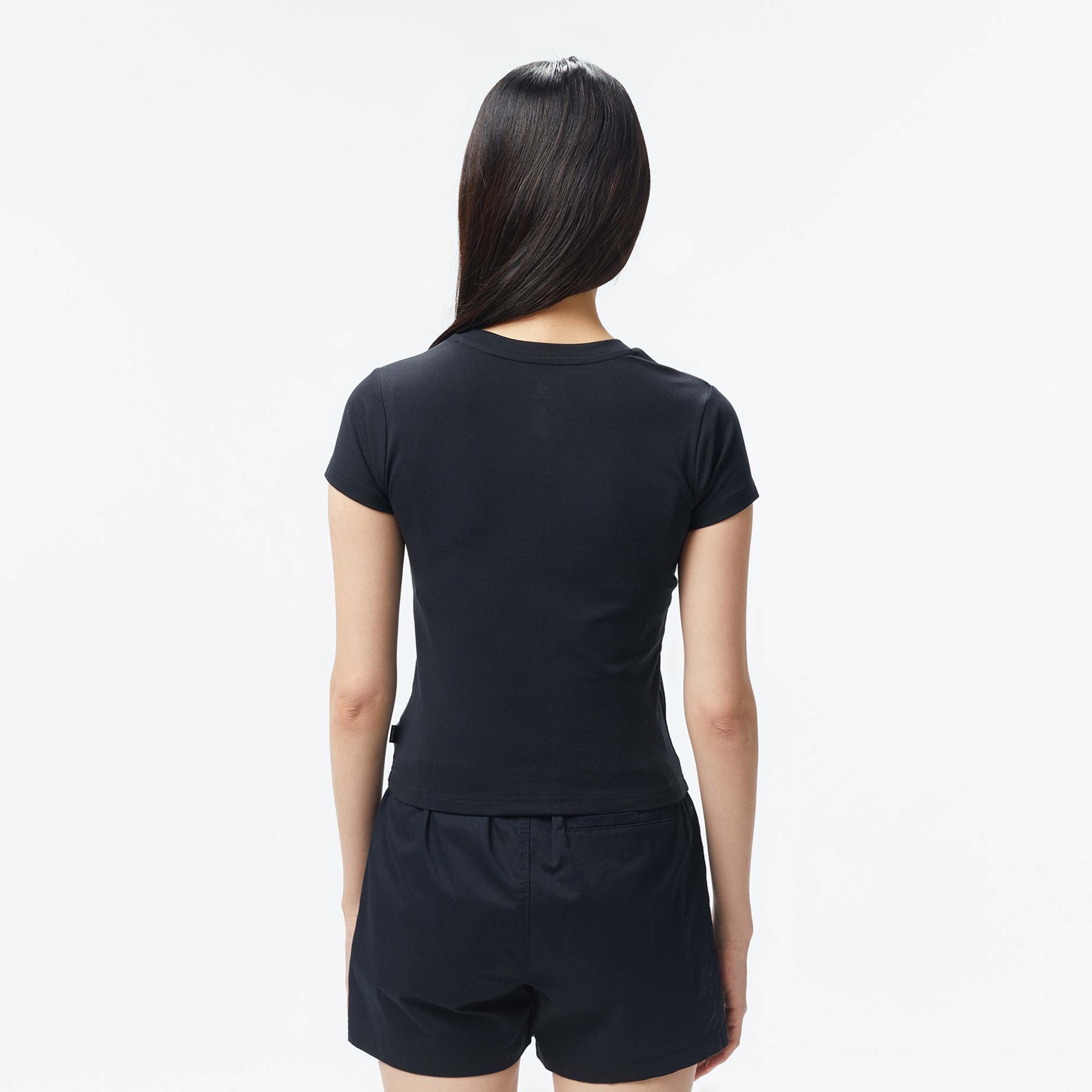 Converse Kadın Slim Fit Baskılı Siyah T-Shirt