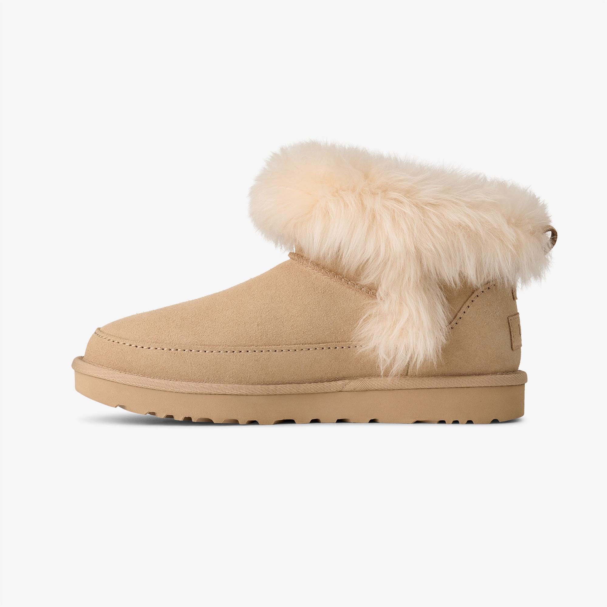 UGG Classic Ultra Mini Chalet Kadın Bej Bot