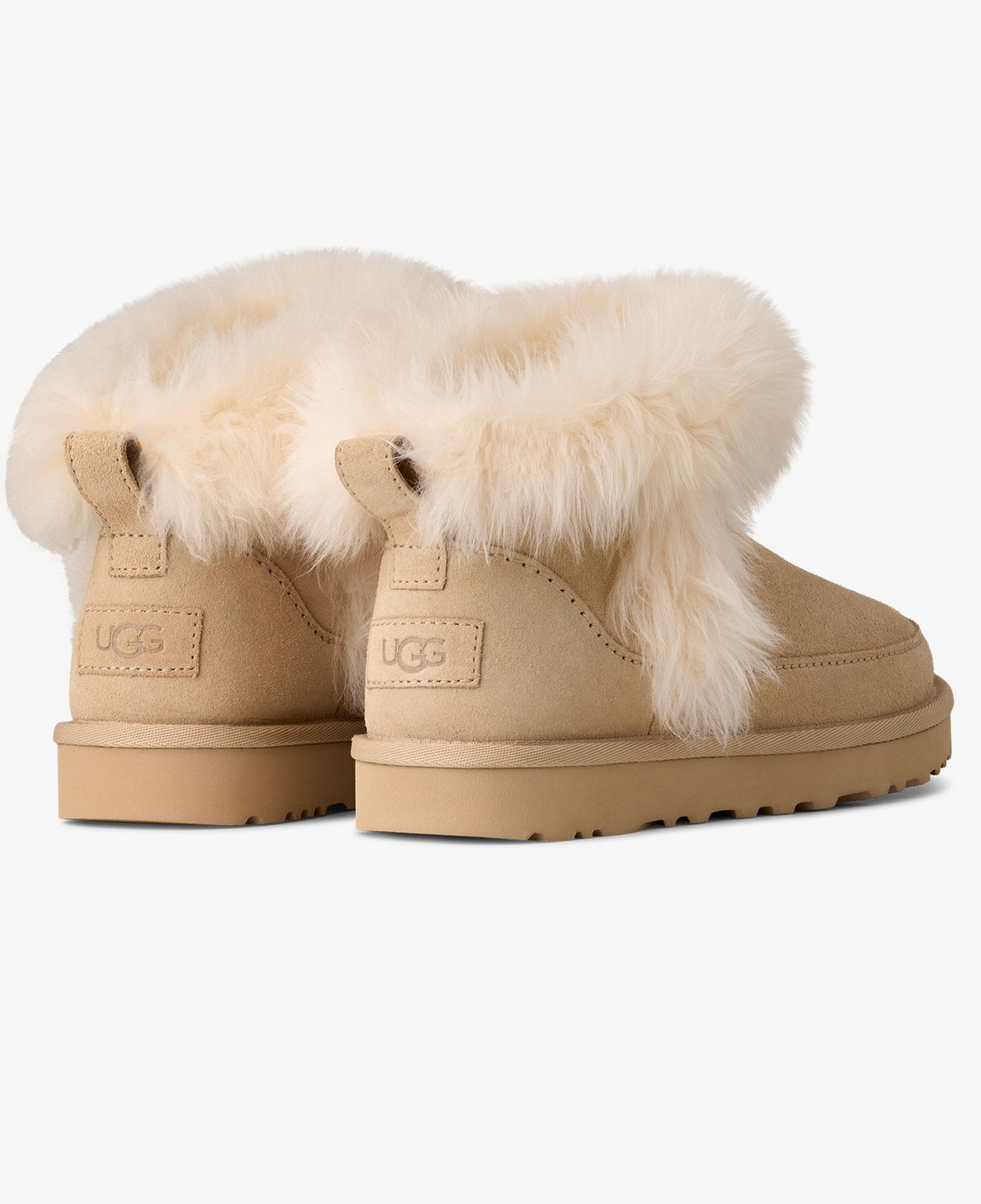 UGG Classic Ultra Mini Chalet Kadın Bej Bot