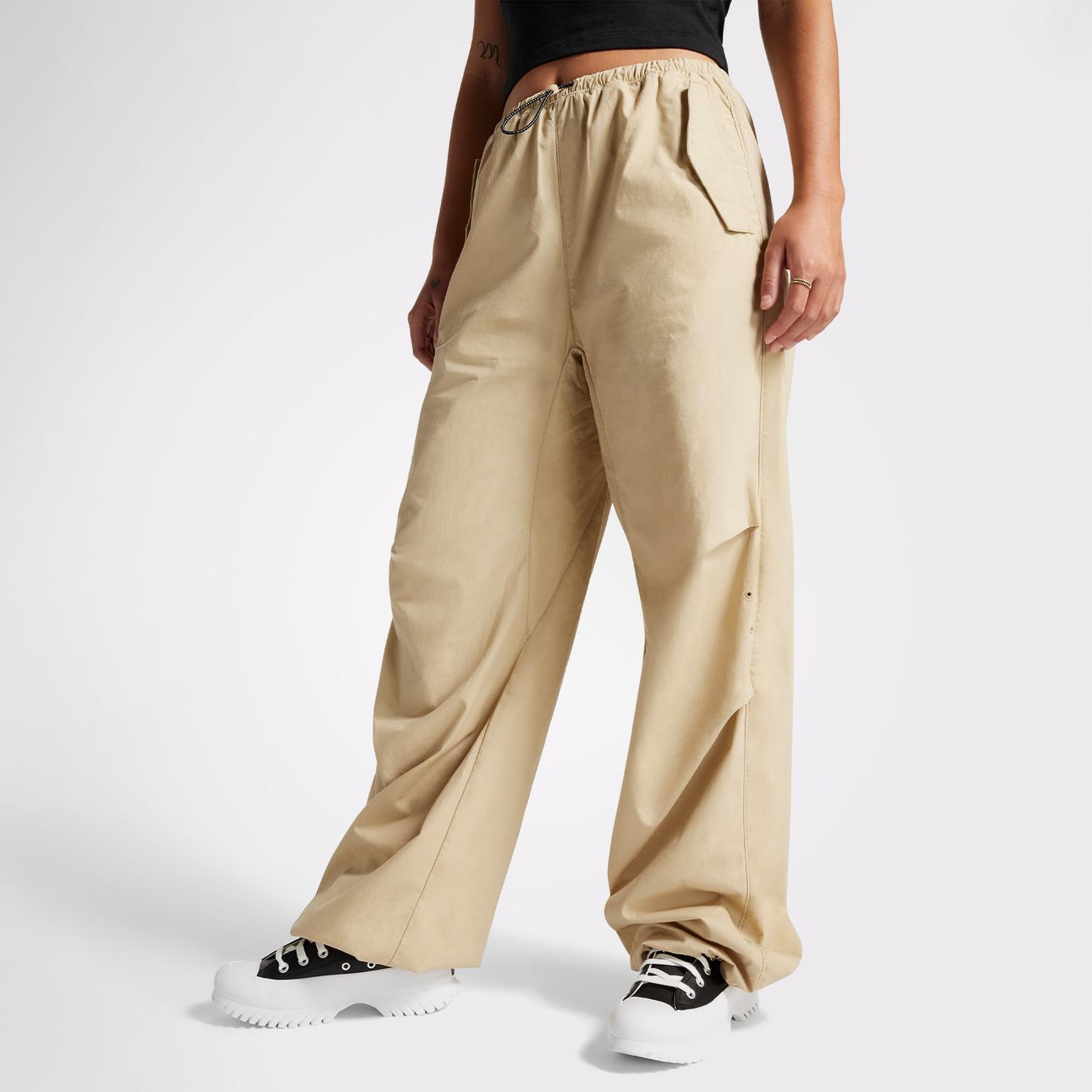 Converse Kadın Bej Paraşüt Pantolon