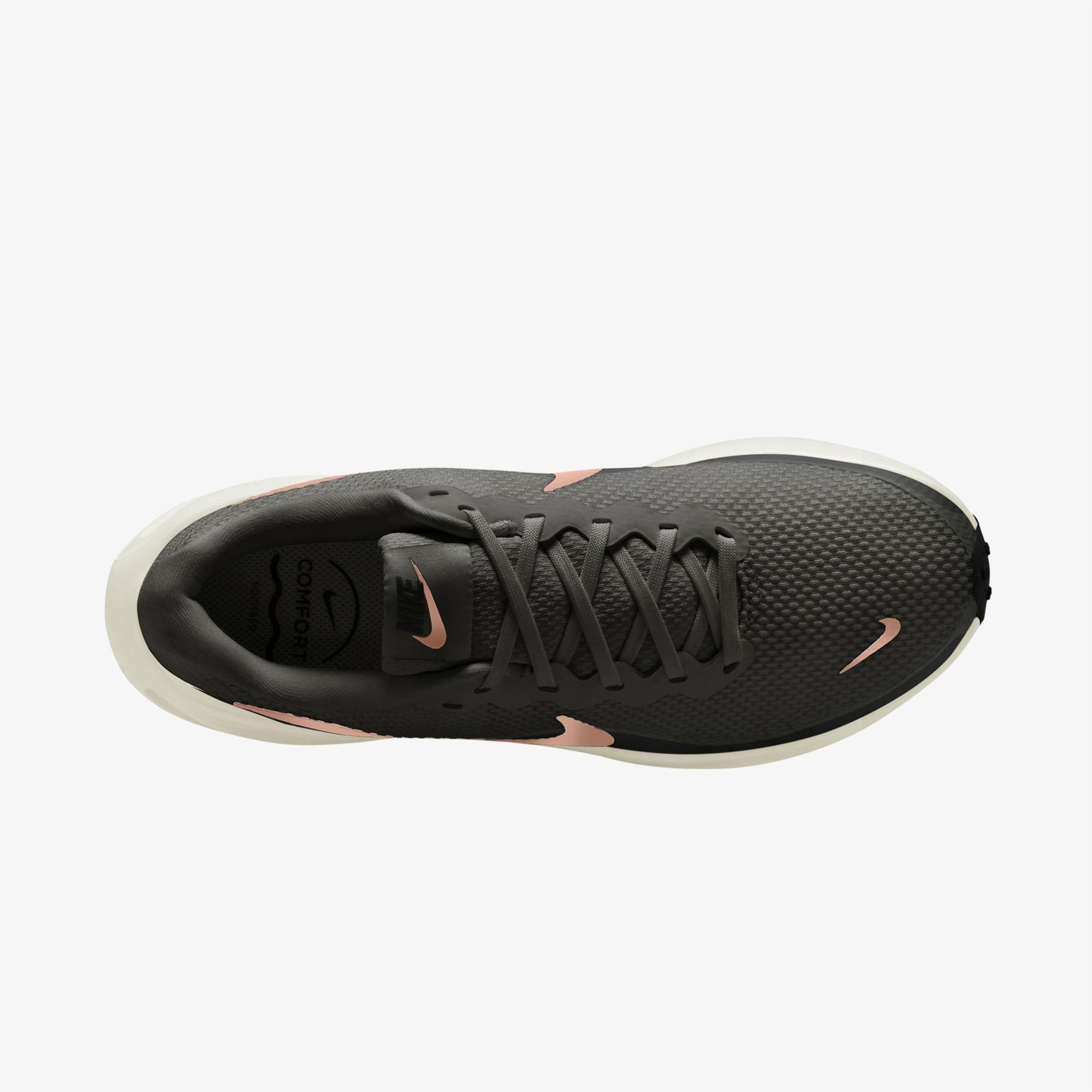 Nike Revolution 8 Kadın Gri Koşu Ayakkabısı