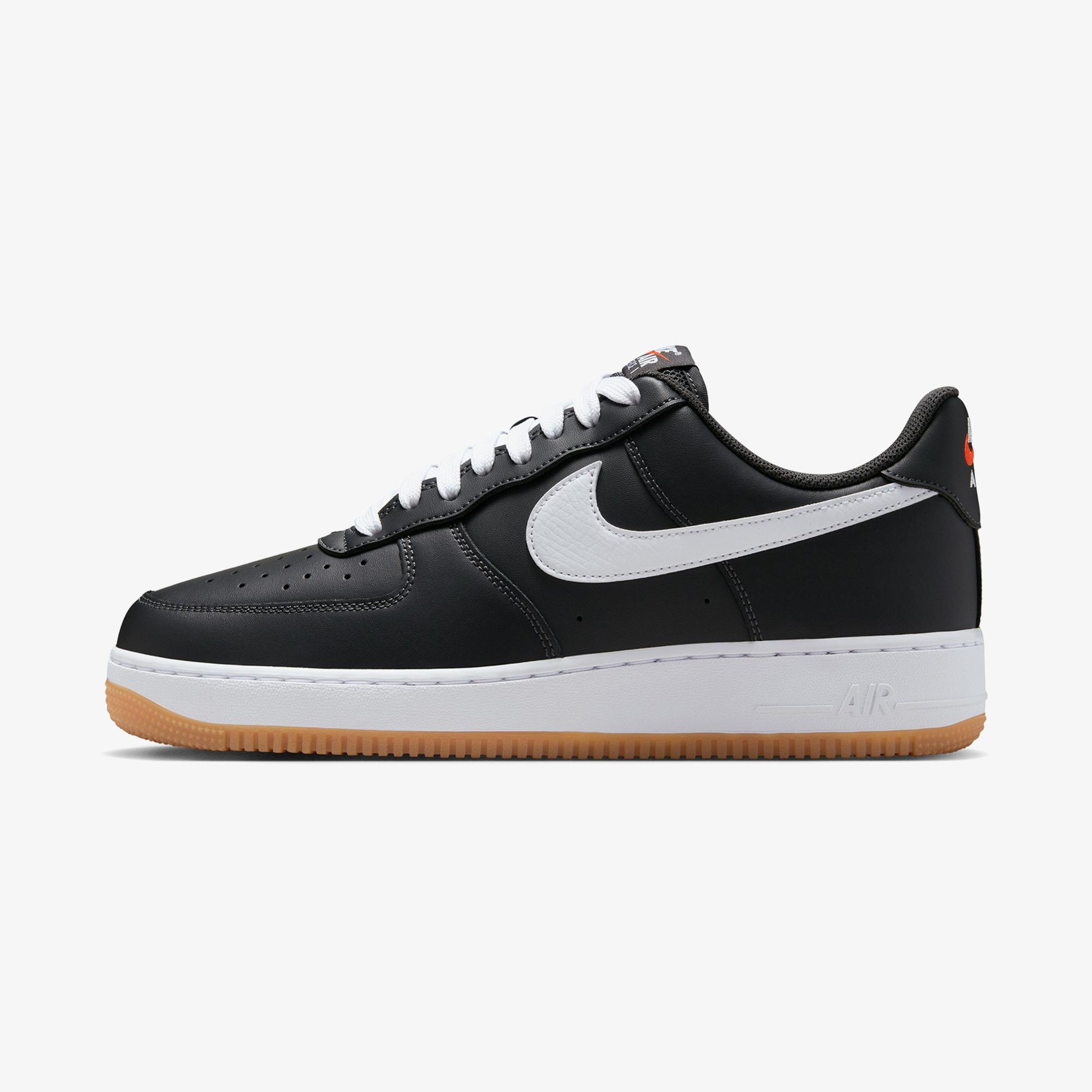 Nike Air Force 1 '07 LV8 Erkek Siyah Spor Ayakkabı
