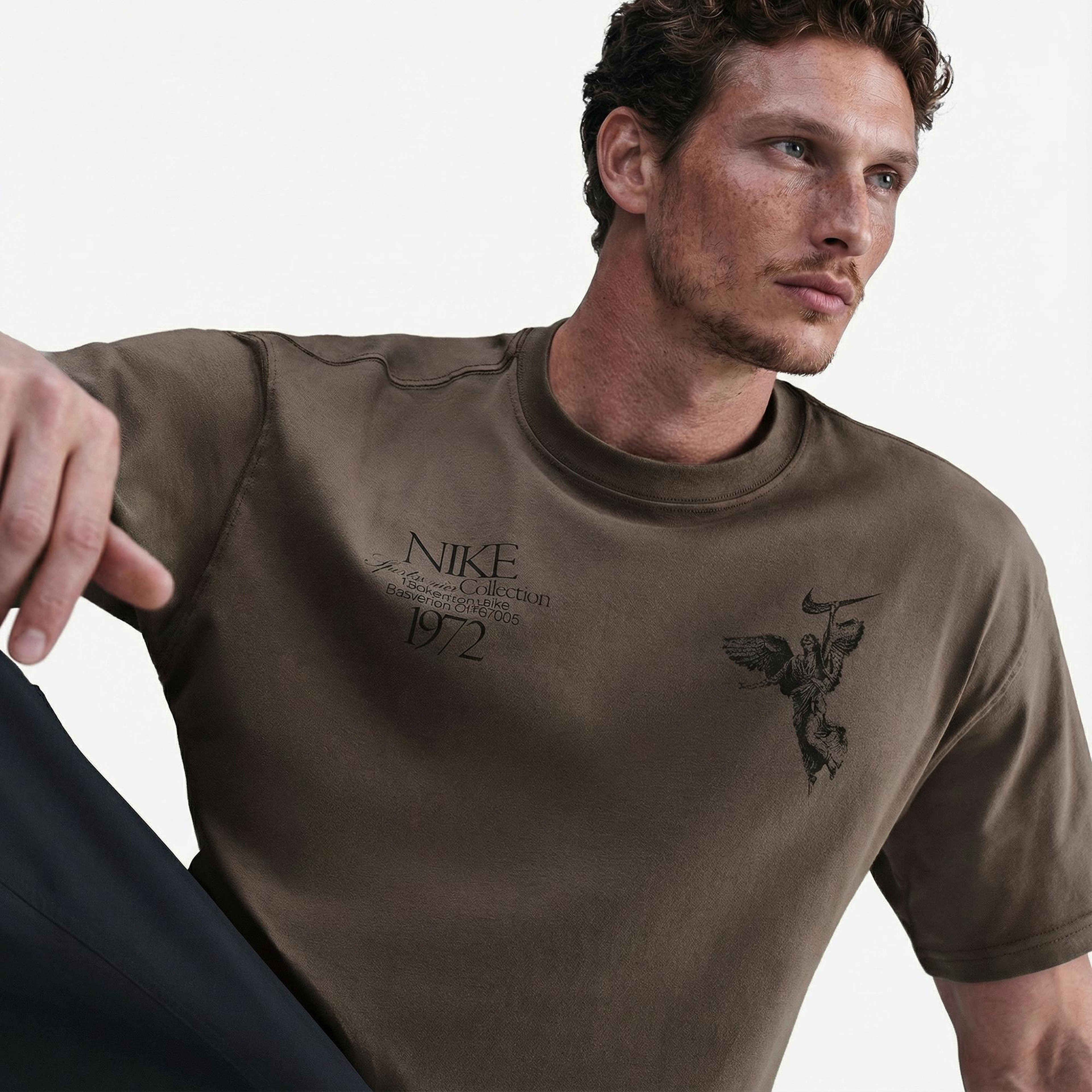 Nike Sportswear M90 Wings Victory Erkek Kahverengi T-Shirt