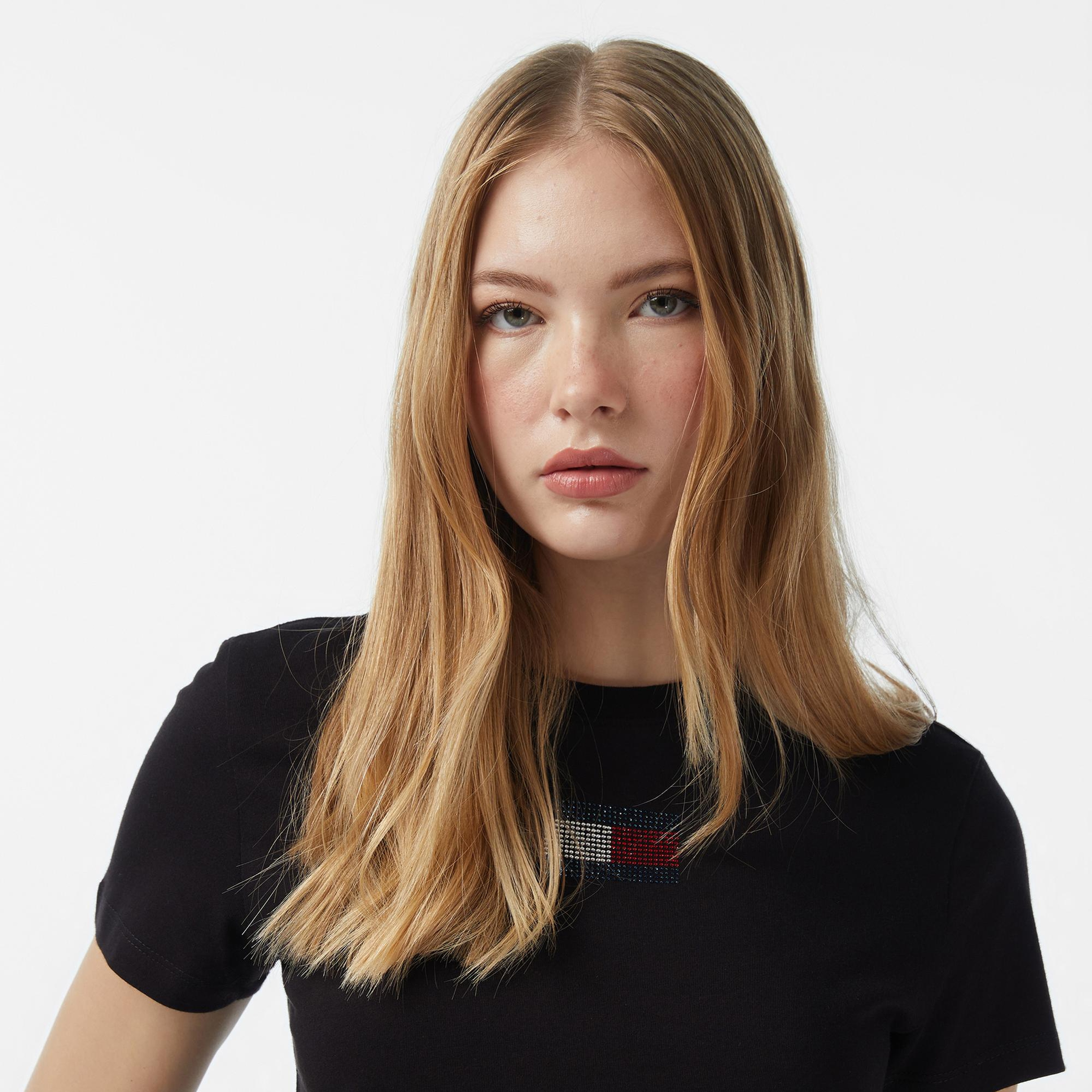 Tommy Jeans Regular Party Flag Kadın Siyah T-Shirt