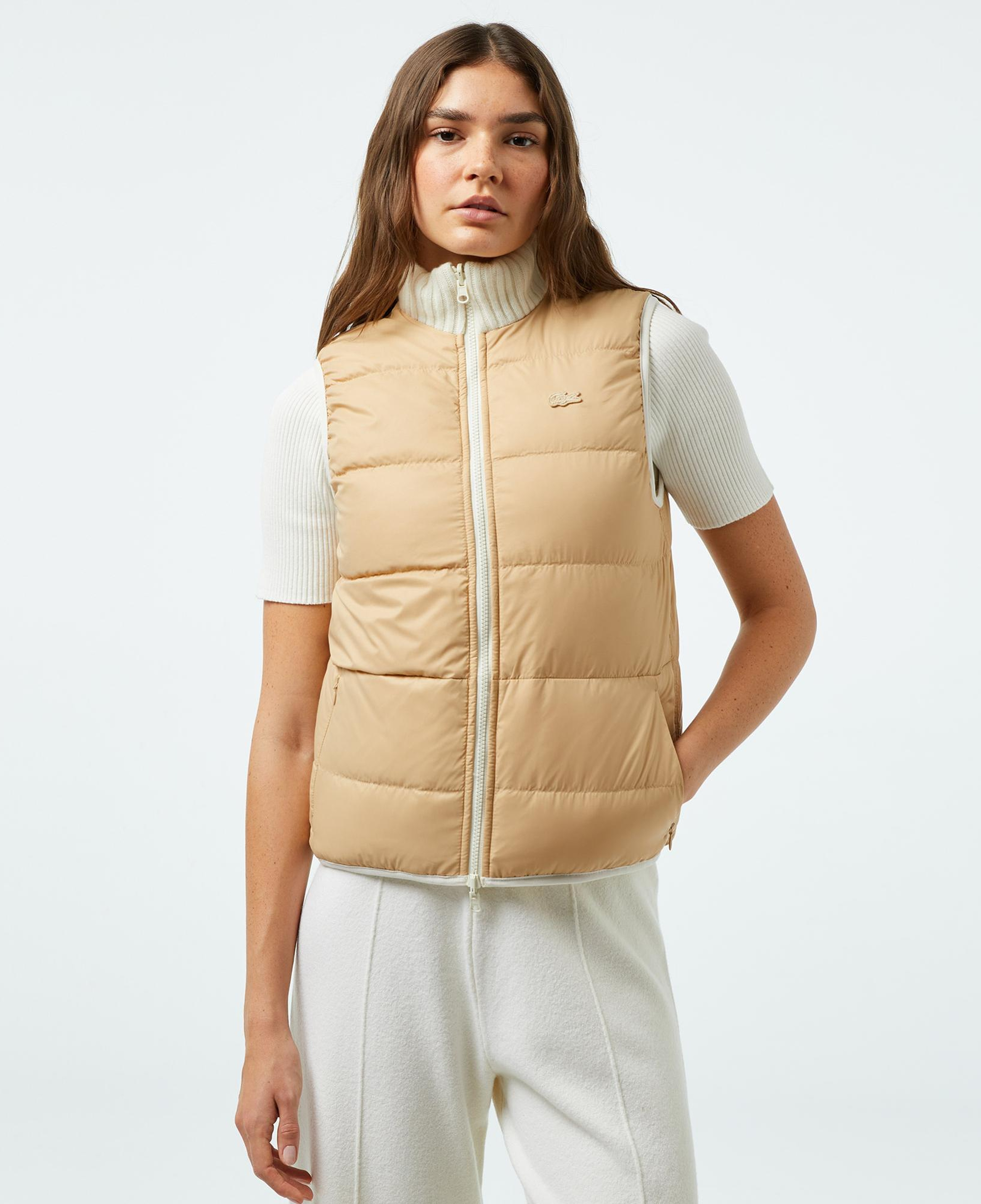 Lacoste Kadın Kapitone Regular Fit Dik Yaka Çift Taraflı Beyaz Yelek