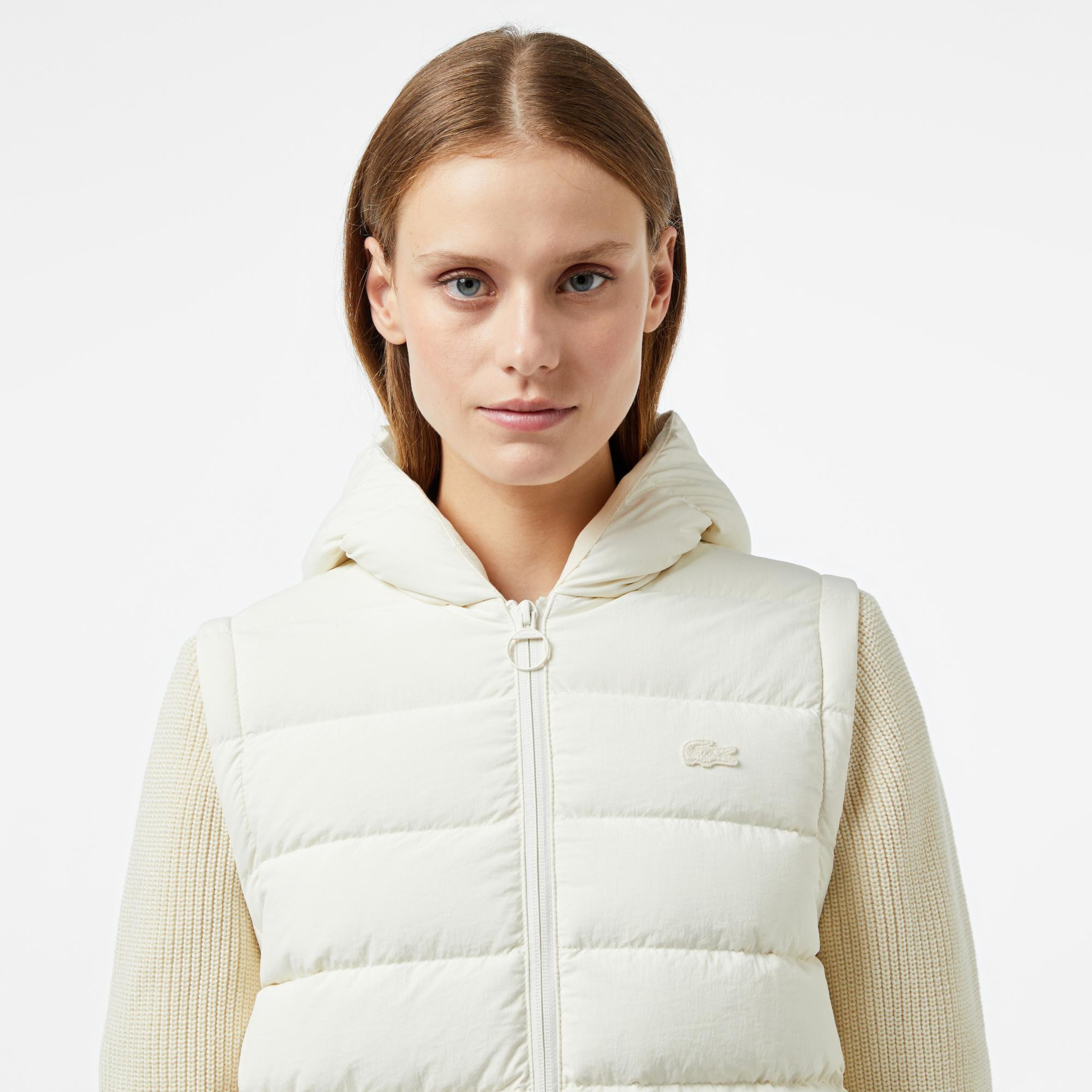 Lacoste Kadın Regular Fit Uzun Kollu Kapüşonlu Beyaz Yelek