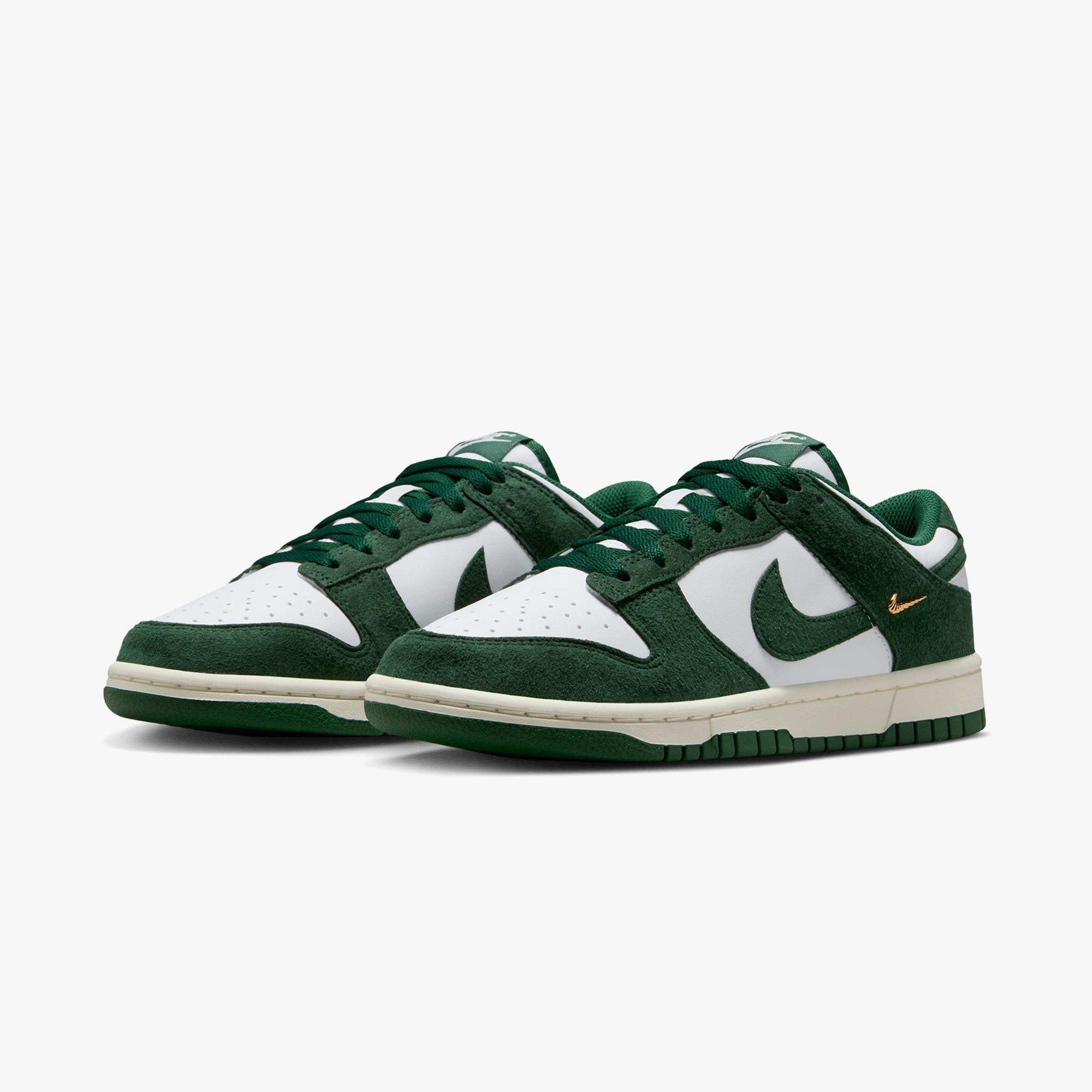 NIKE DUNK LOW チームグリーンとパンダの二足セット NIKE DUNK LOW チームグリーンとパンダの二足セット 2025年 発売予定