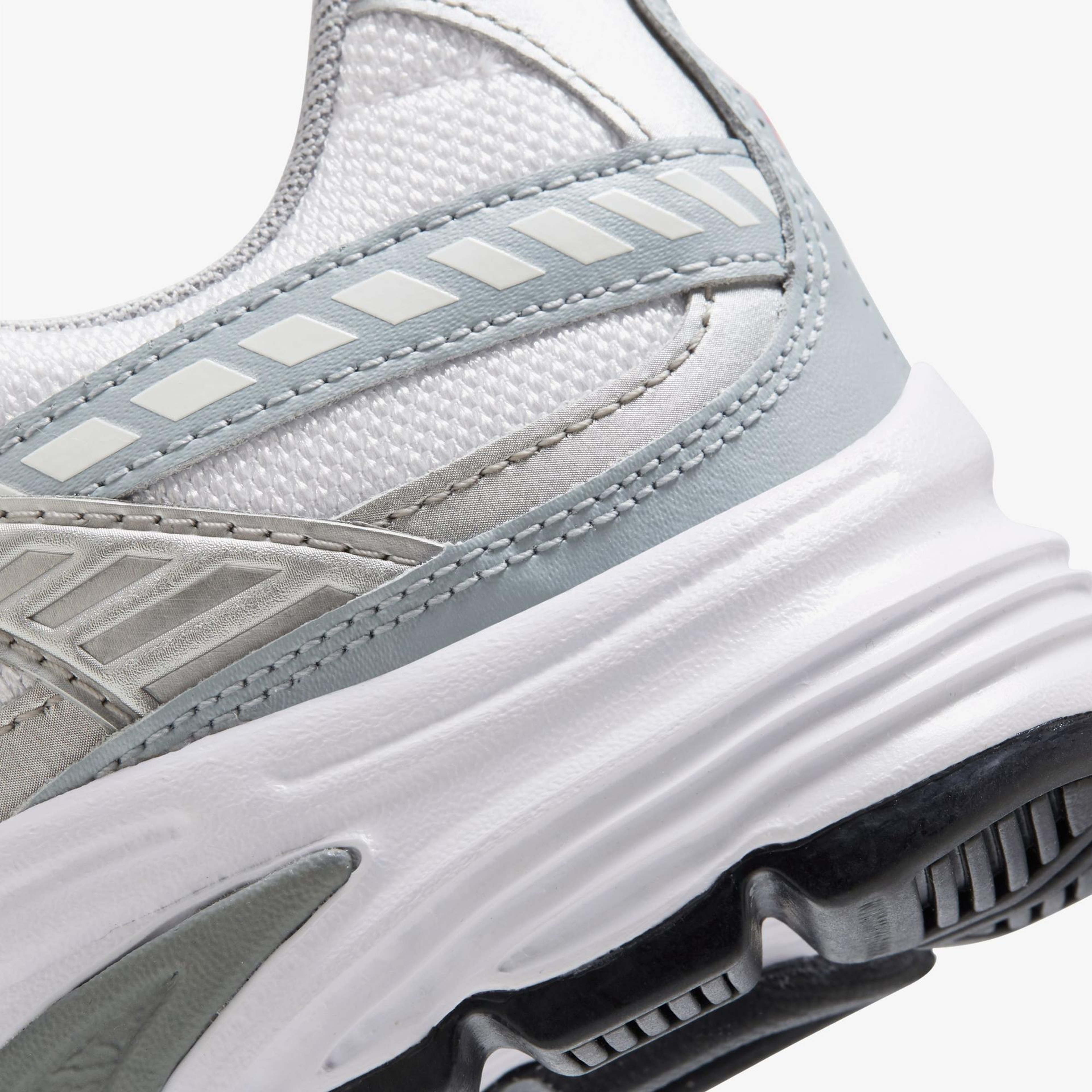 Nike Initiator Kadın Beyaz Spor Ayakkabı