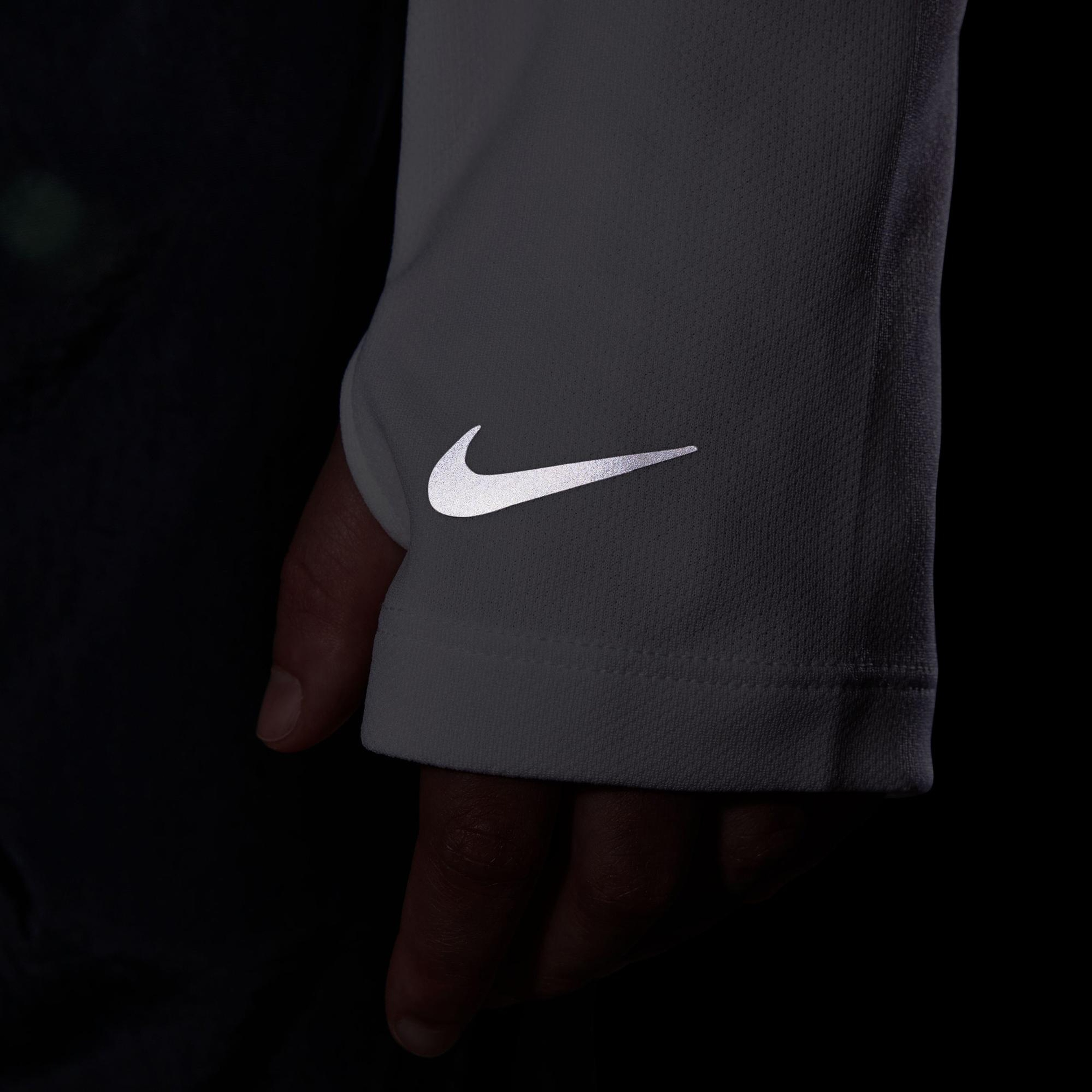 Nike Dri-Fit Multi Çocuk Beyaz Eşofman Üstü