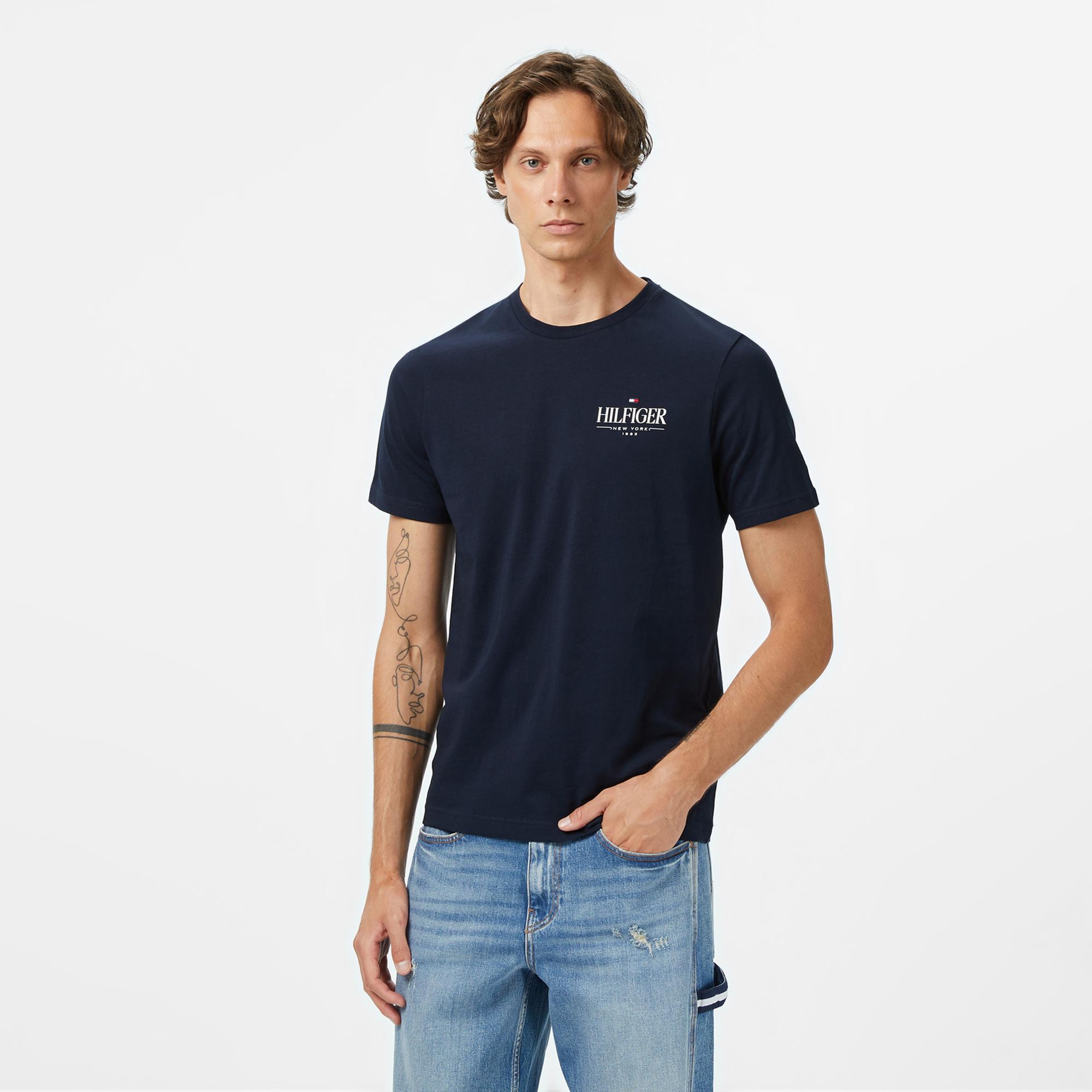 Tommy Hilfiger Brand Love Stack Erkek Lacivert T-Shirt