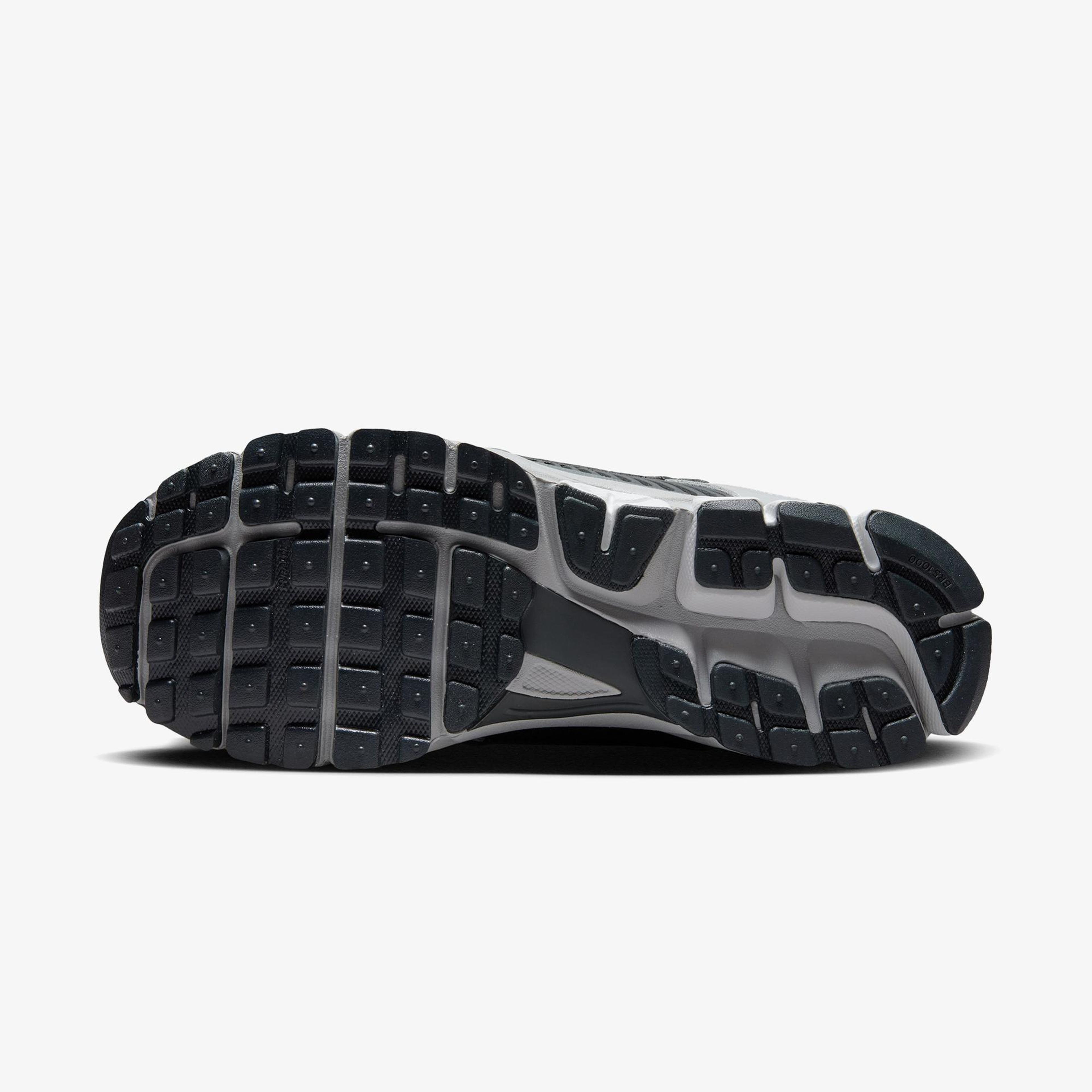 Nike Zoom Vomero 5 Erkek Gri Spor Ayakkabı