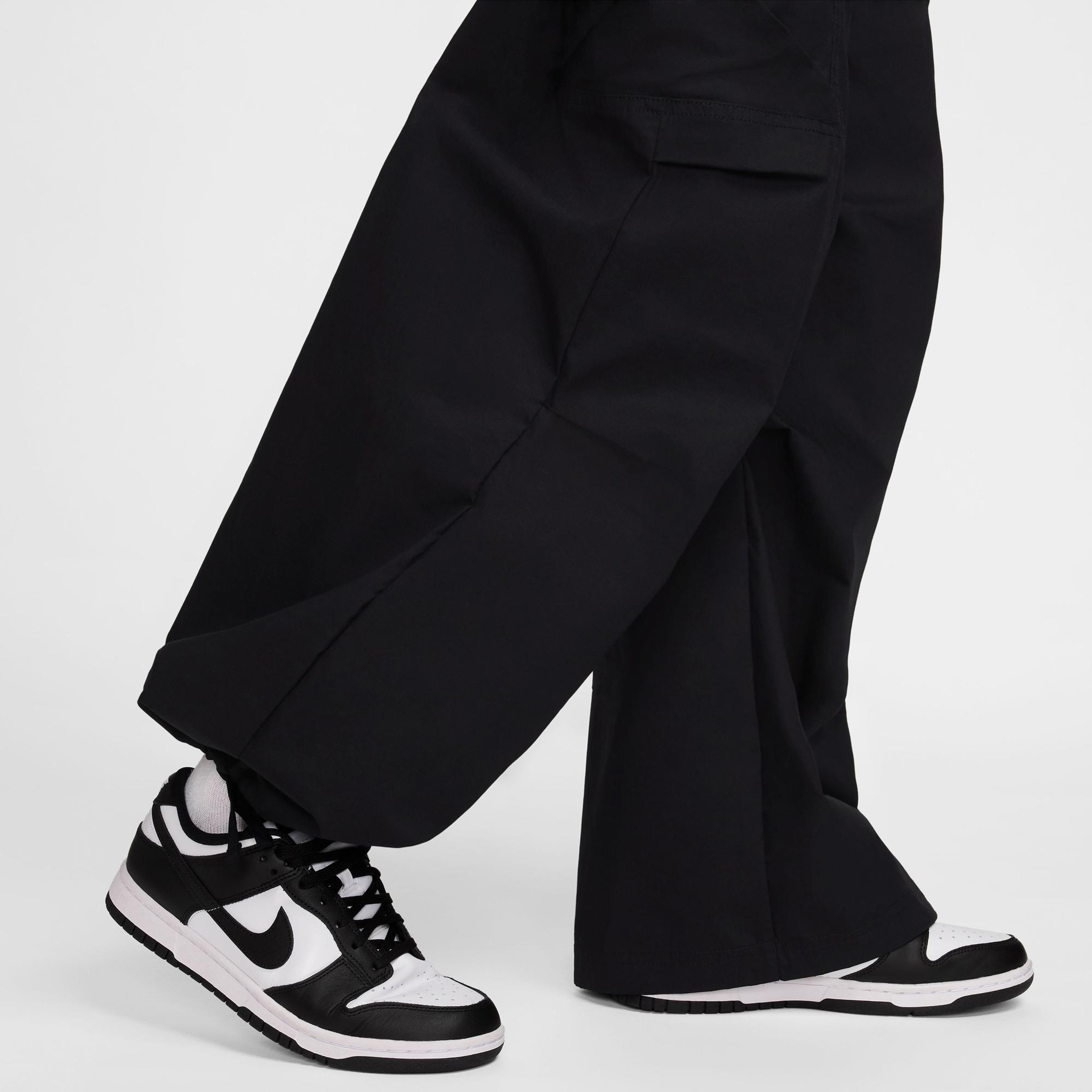 Nike Sportswear Woven High Rise Kadın Siyah Eşofman Altı
