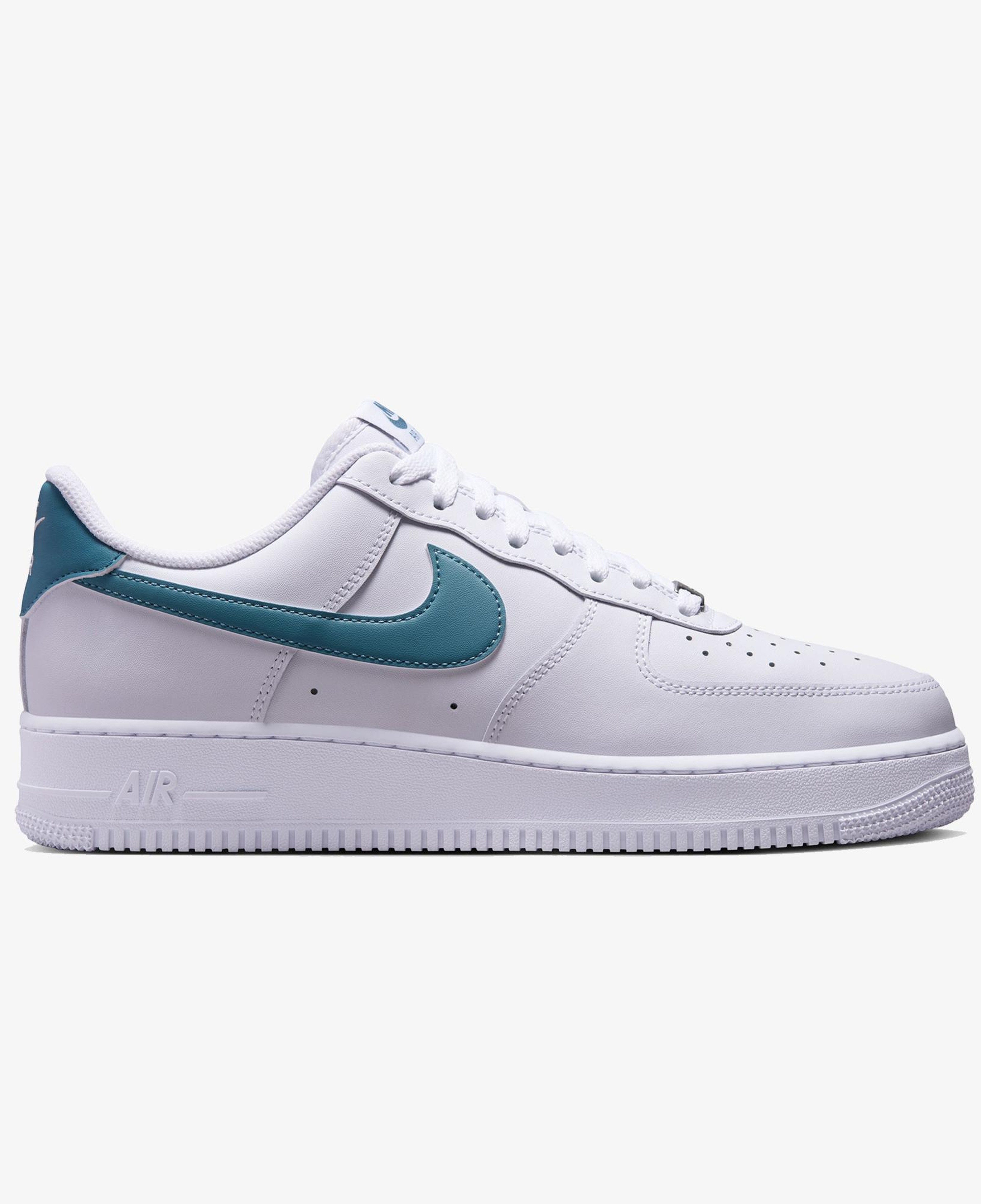Nike Air Force 1 '07 Erkek Beyaz Spor Ayakkabı