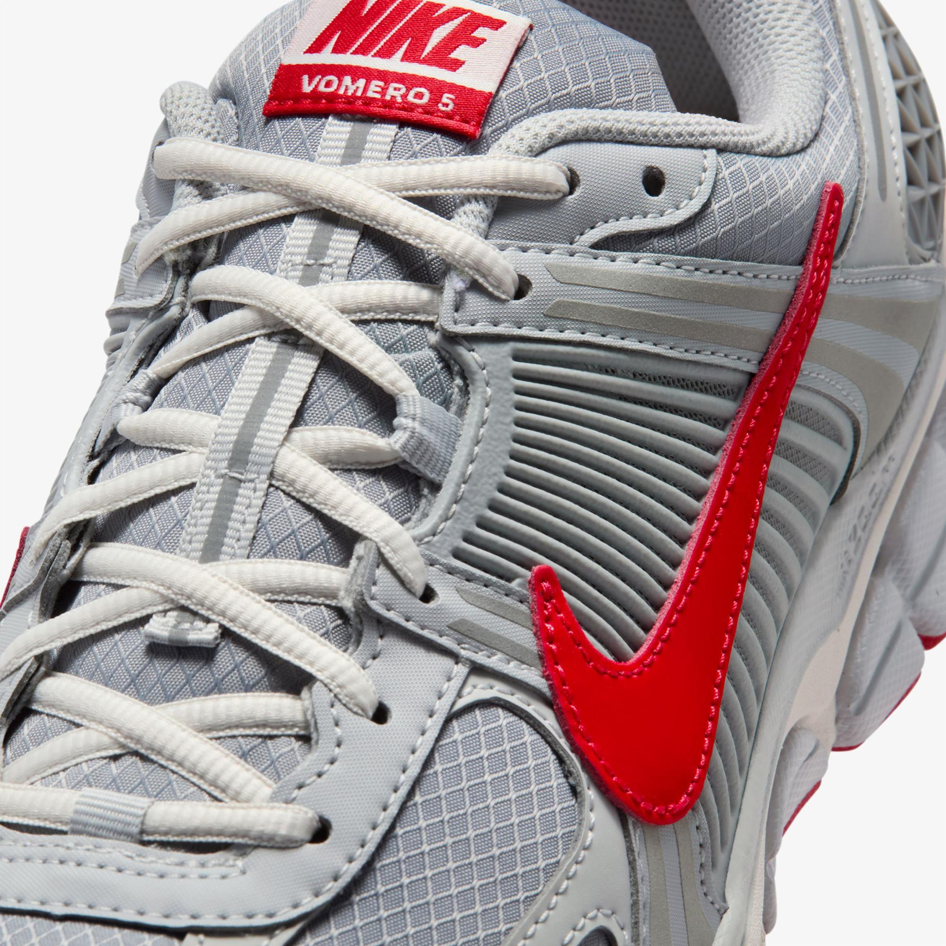 Nike Zoom Vomero 5 SE Erkek Gri Spor Ayakkabı