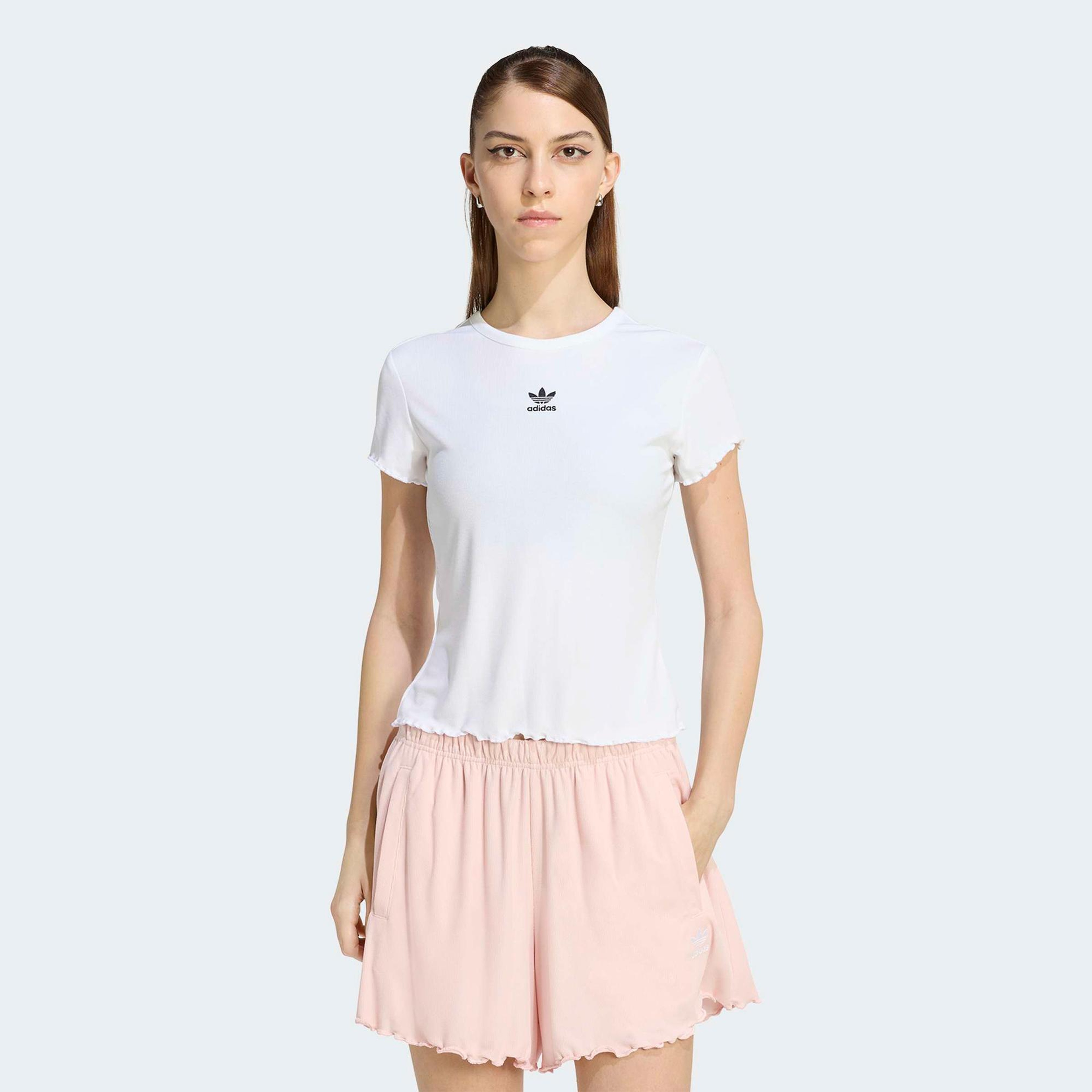 adidas Essentials Scalloped Kadın Beyaz T-Shirt