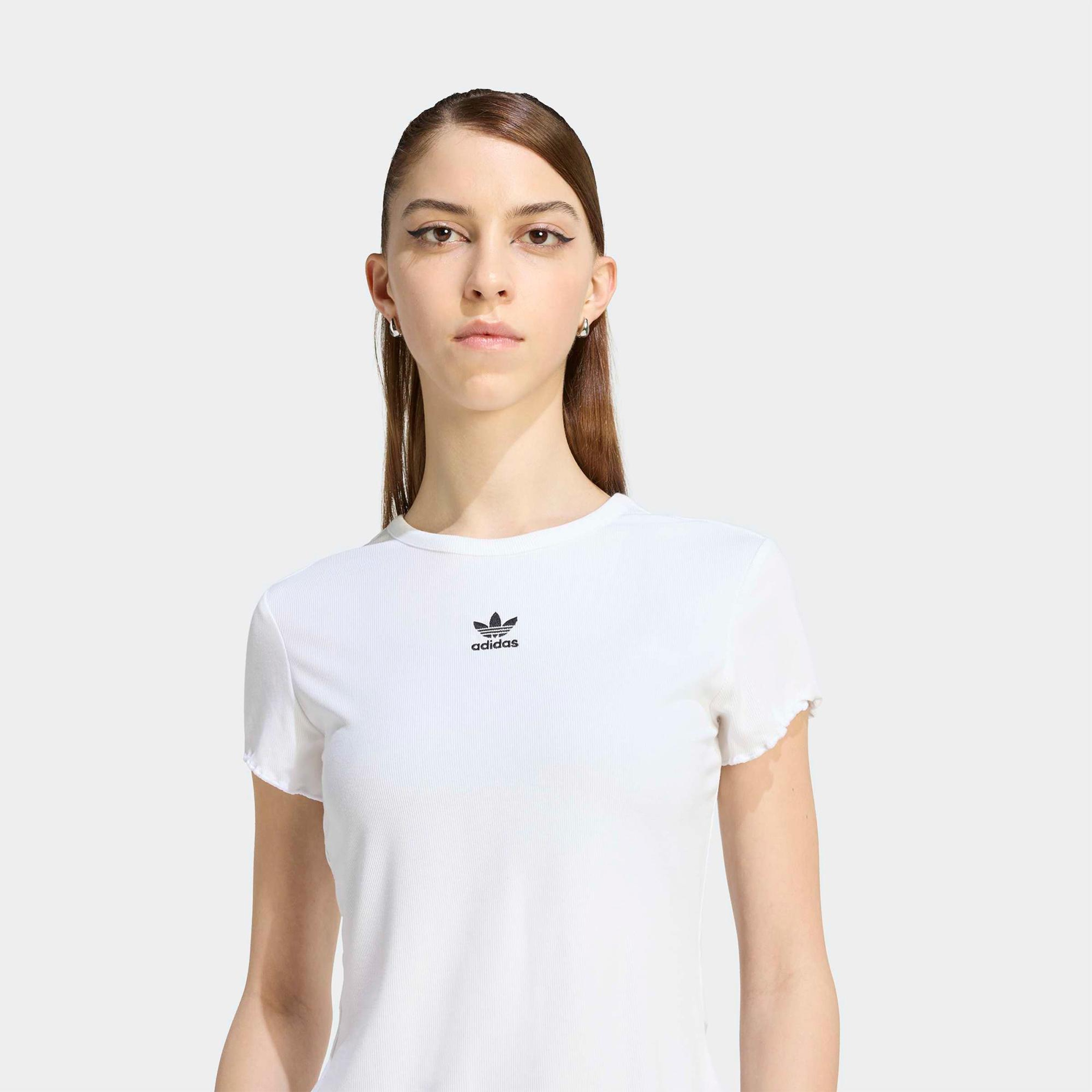 adidas Essentials Scalloped Kadın Beyaz T-Shirt