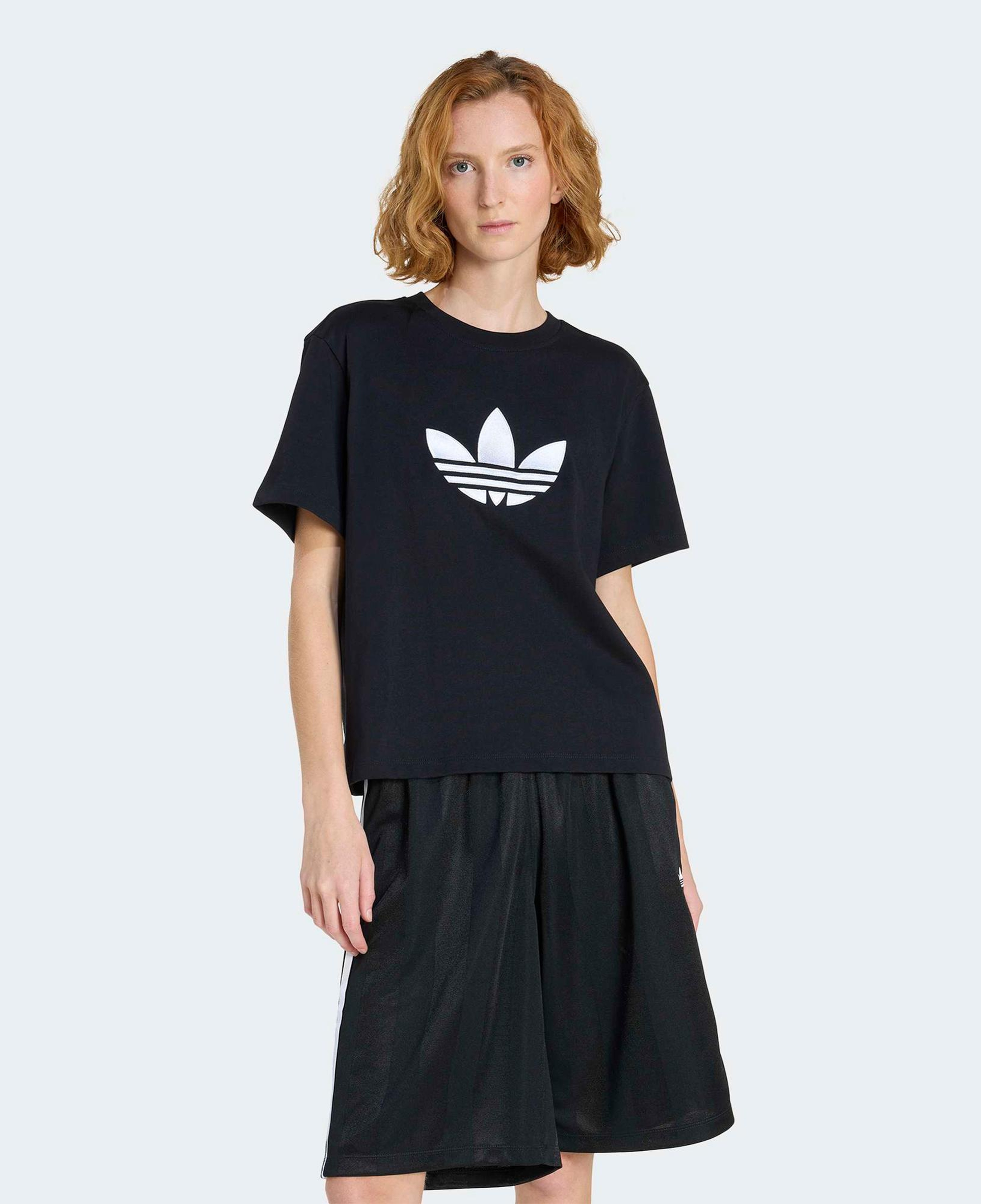 adidas Trefoil Boxy Kadın Siyah T-Shirt