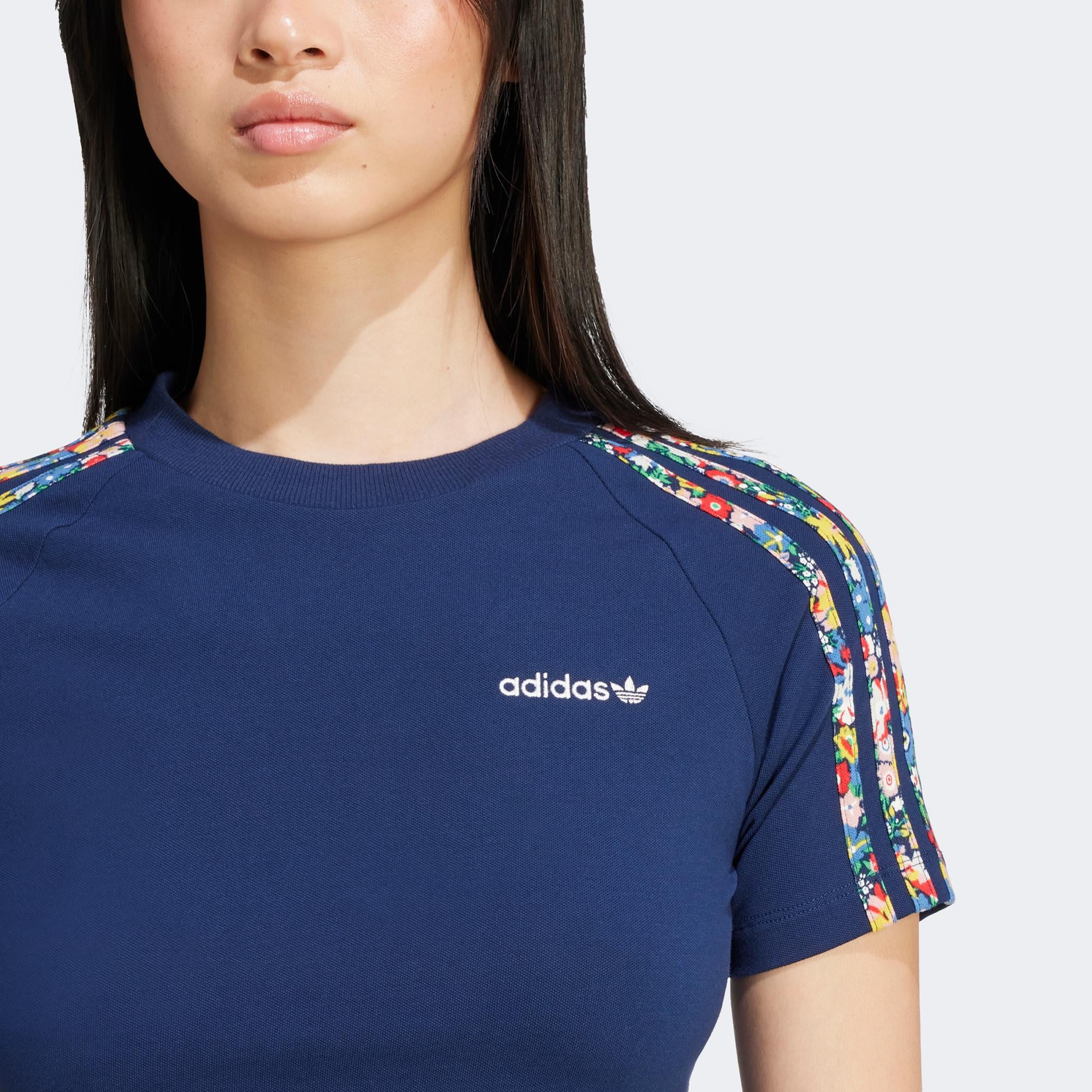 adidas Originals x Liberty London Kadın Lacivert T-Shirt