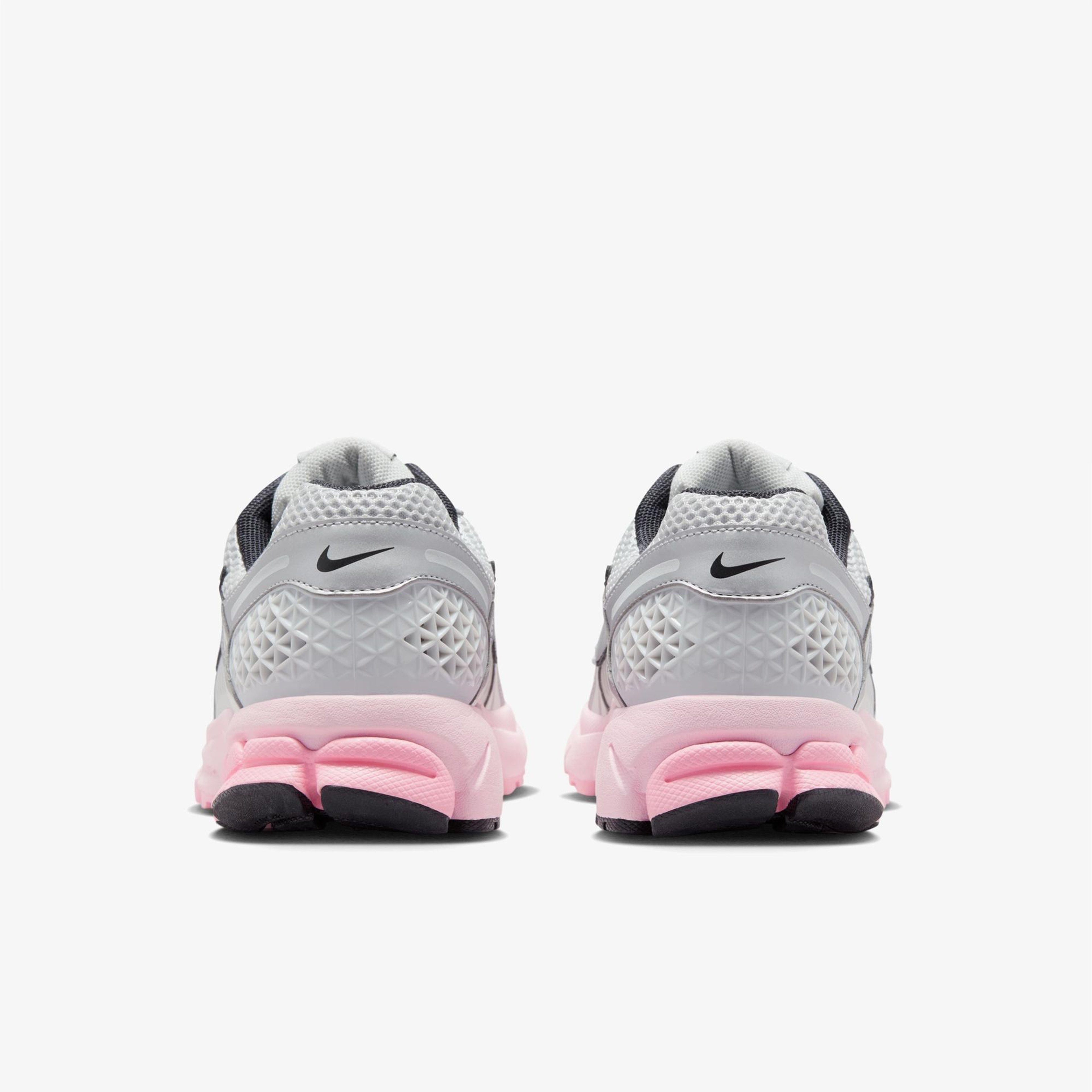 Nike Zoom Vomero 5 Kadın Gri Spor Ayakkabı