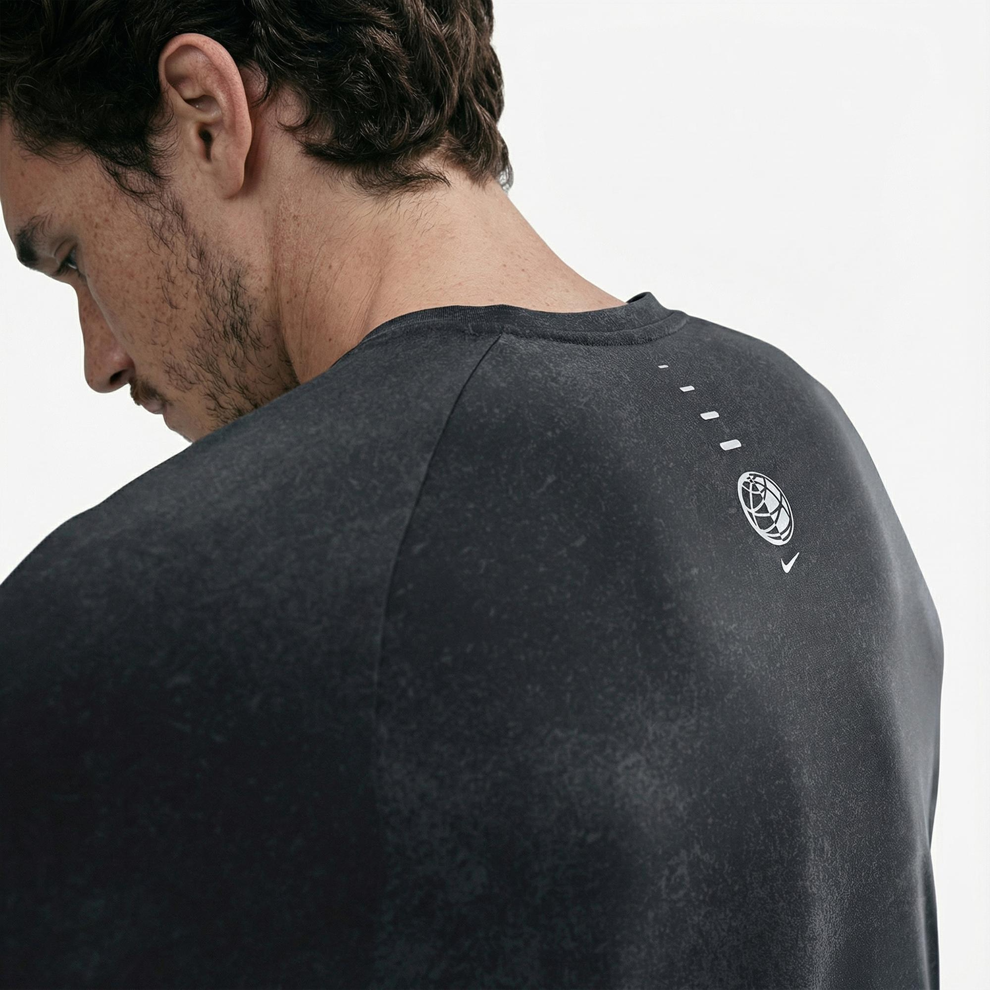 Nike Dri-Fit Stride Erkek Siyah Uzun Kollu T-Shirt