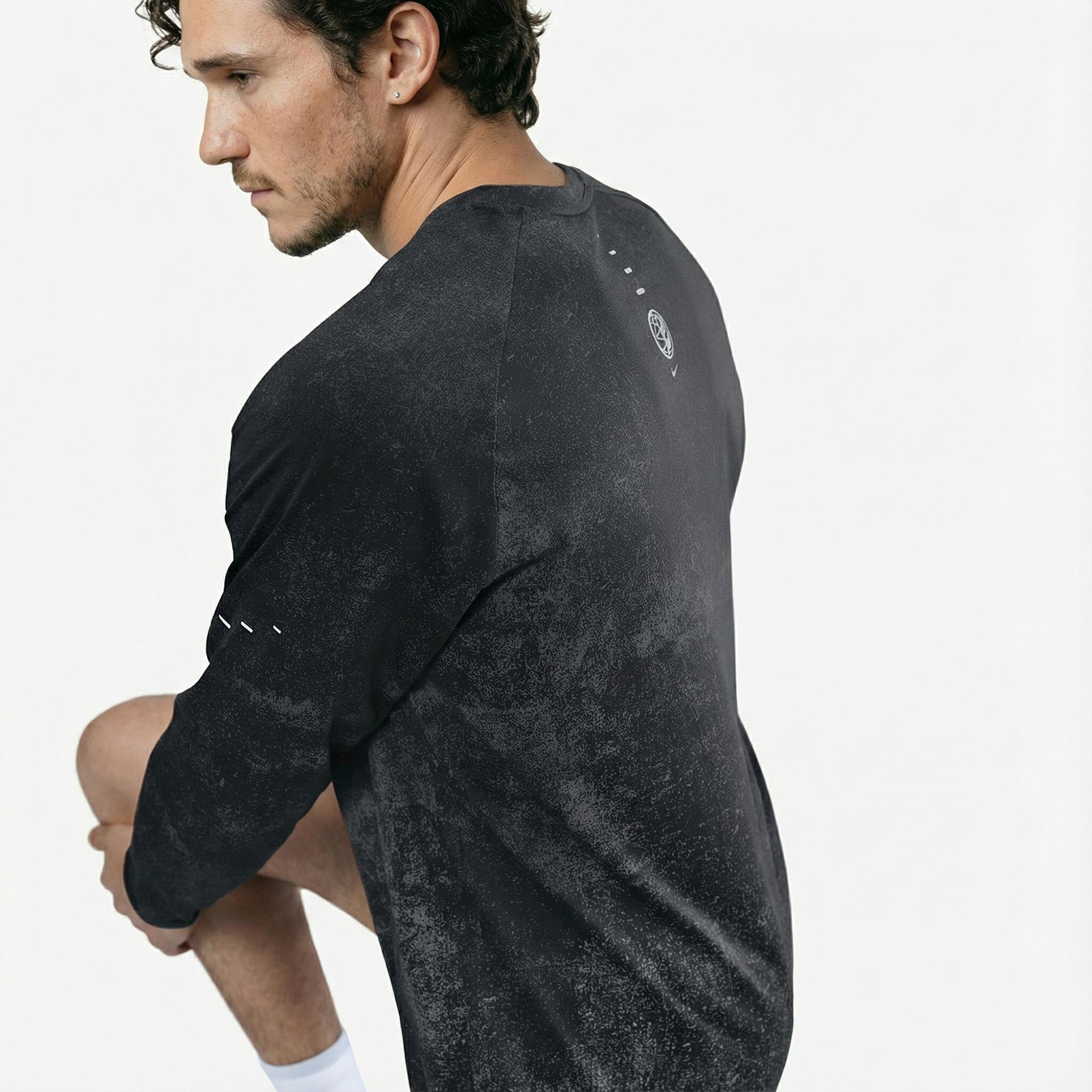 Nike Dri-Fit Stride Erkek Siyah Uzun Kollu T-Shirt