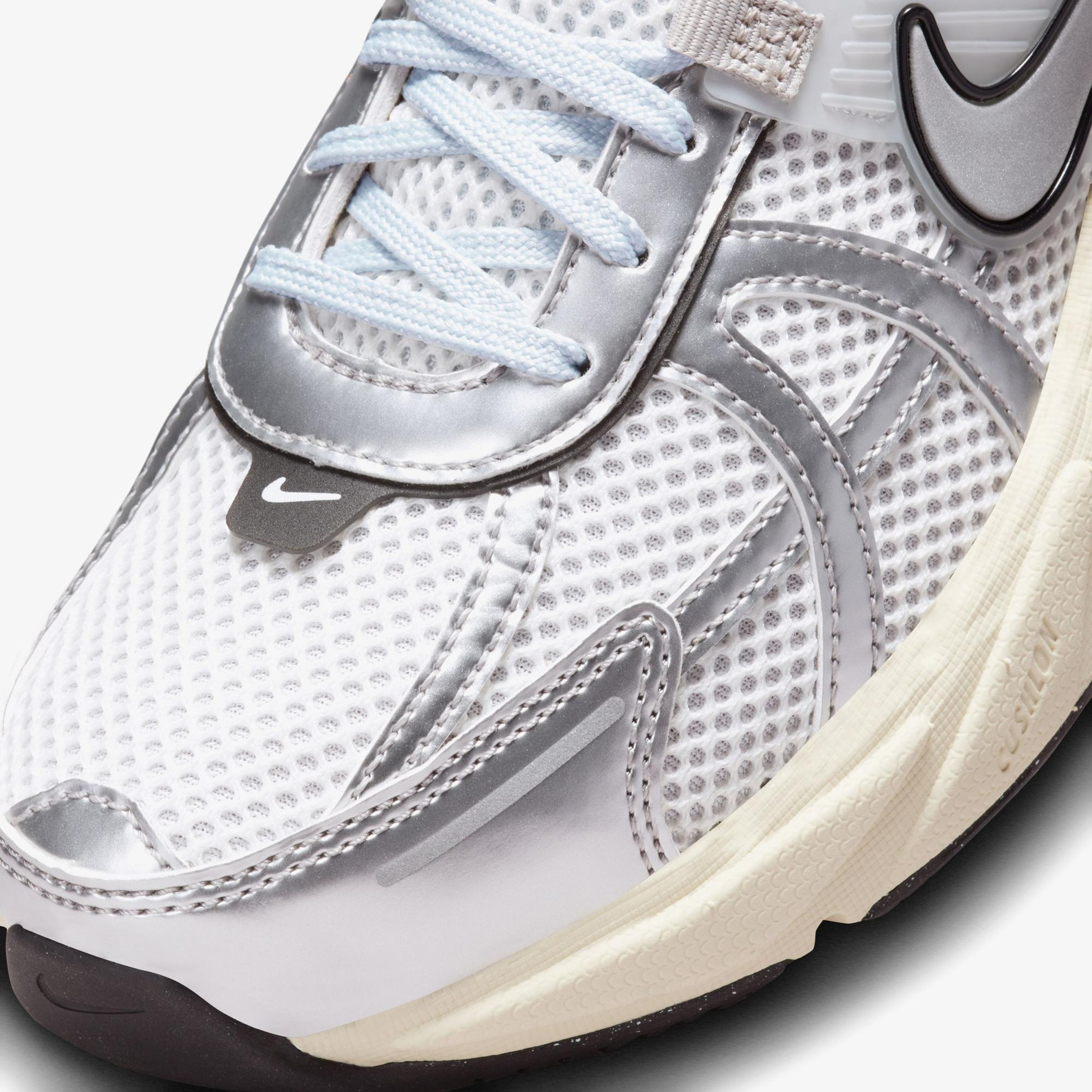 Nike V2K Run Unisex Gri Spor Ayakkabı