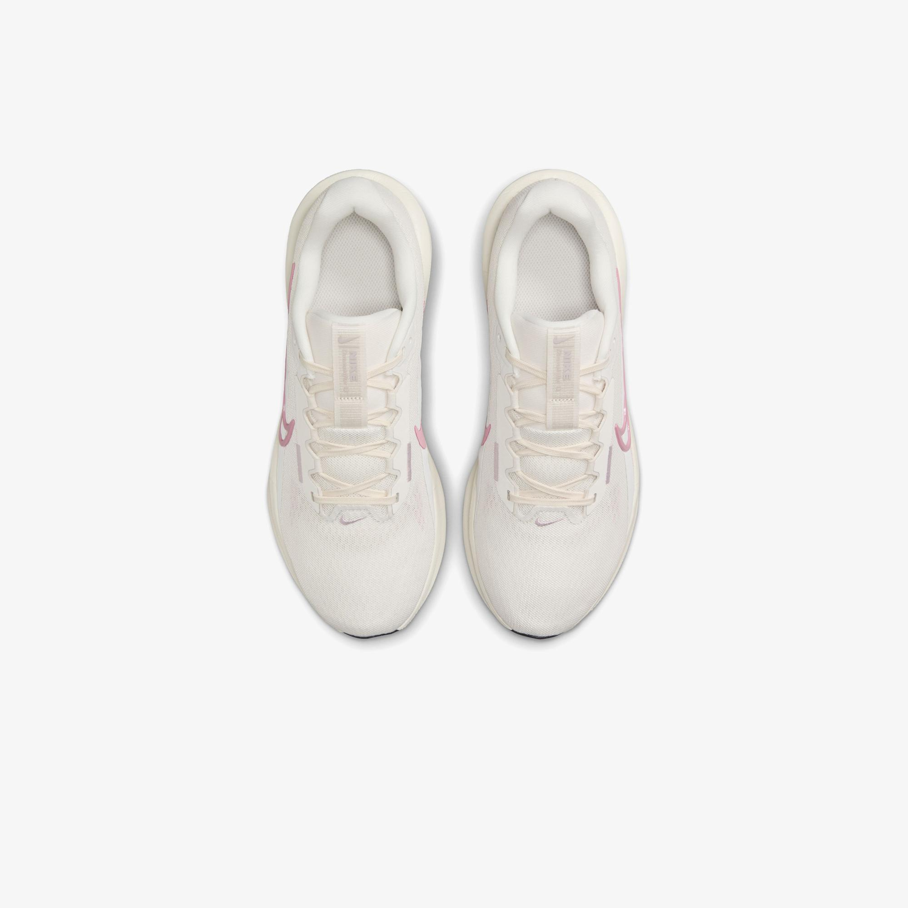 Nike Downshifter 13 Kadın Krem Rengi Koşu Ayakkabısı