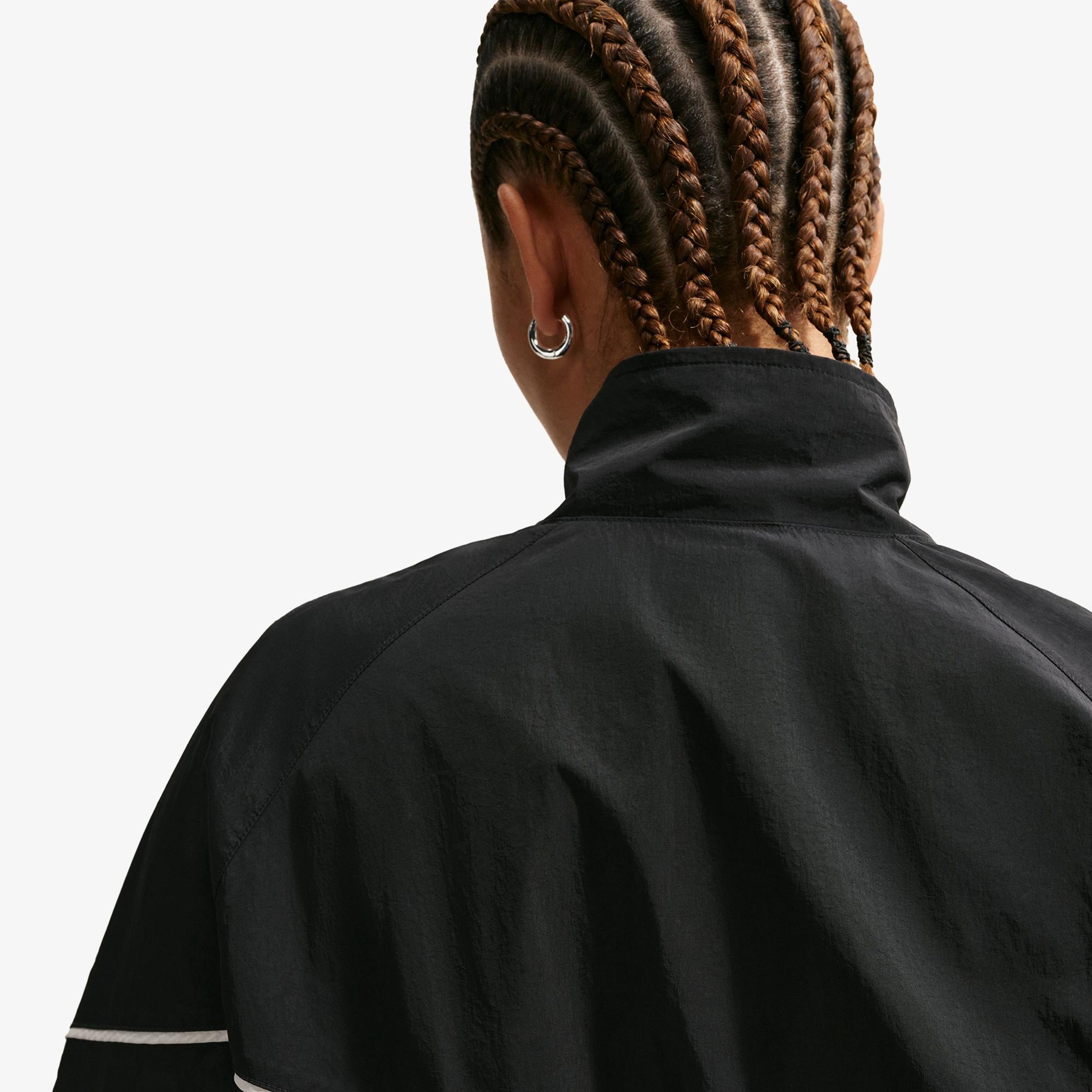 Nike Sportswear Windrunner Woven Kadın Siyah Ceket