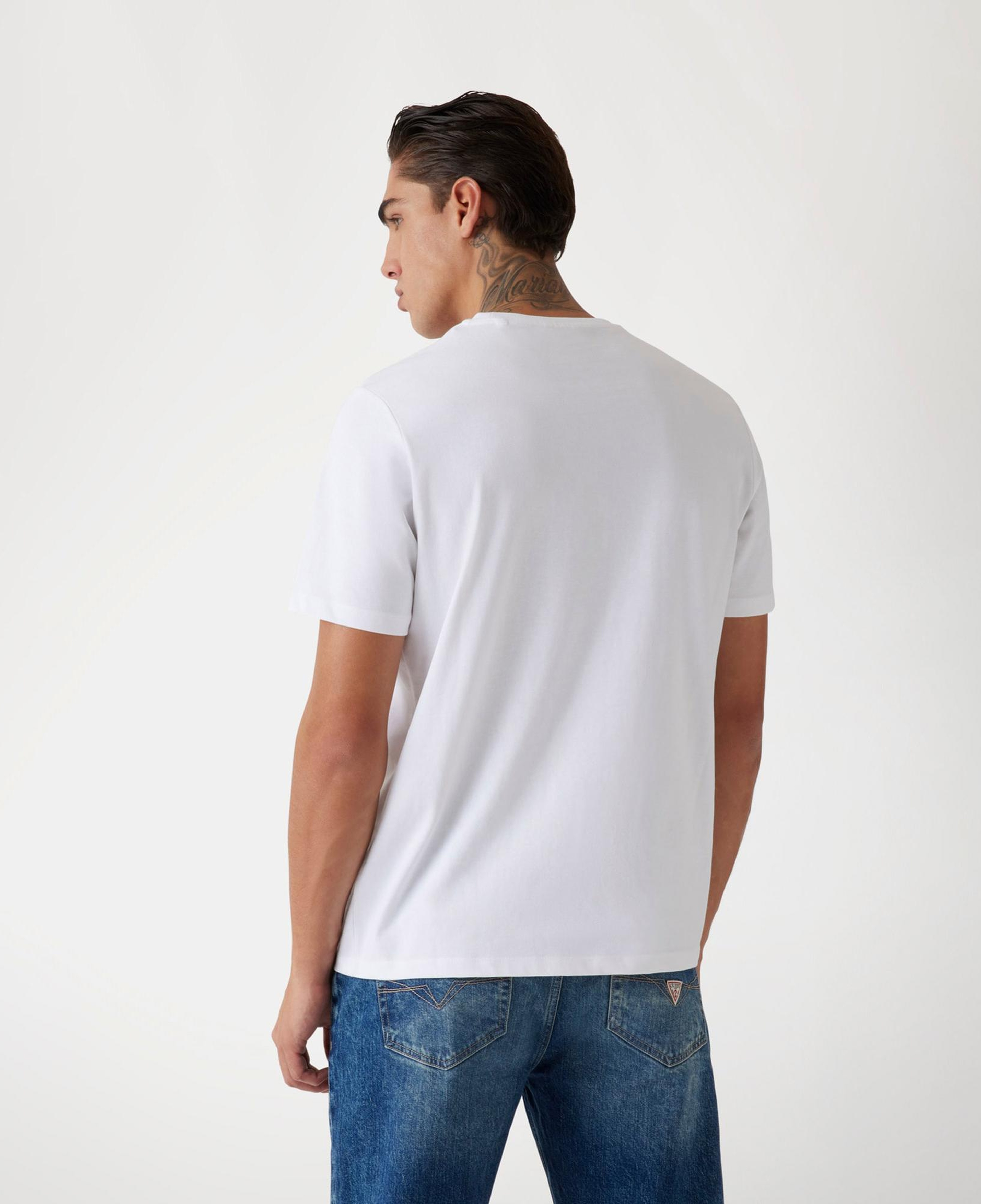 Guess Patch Regular Fit Erkek Beyaz T-Shirt