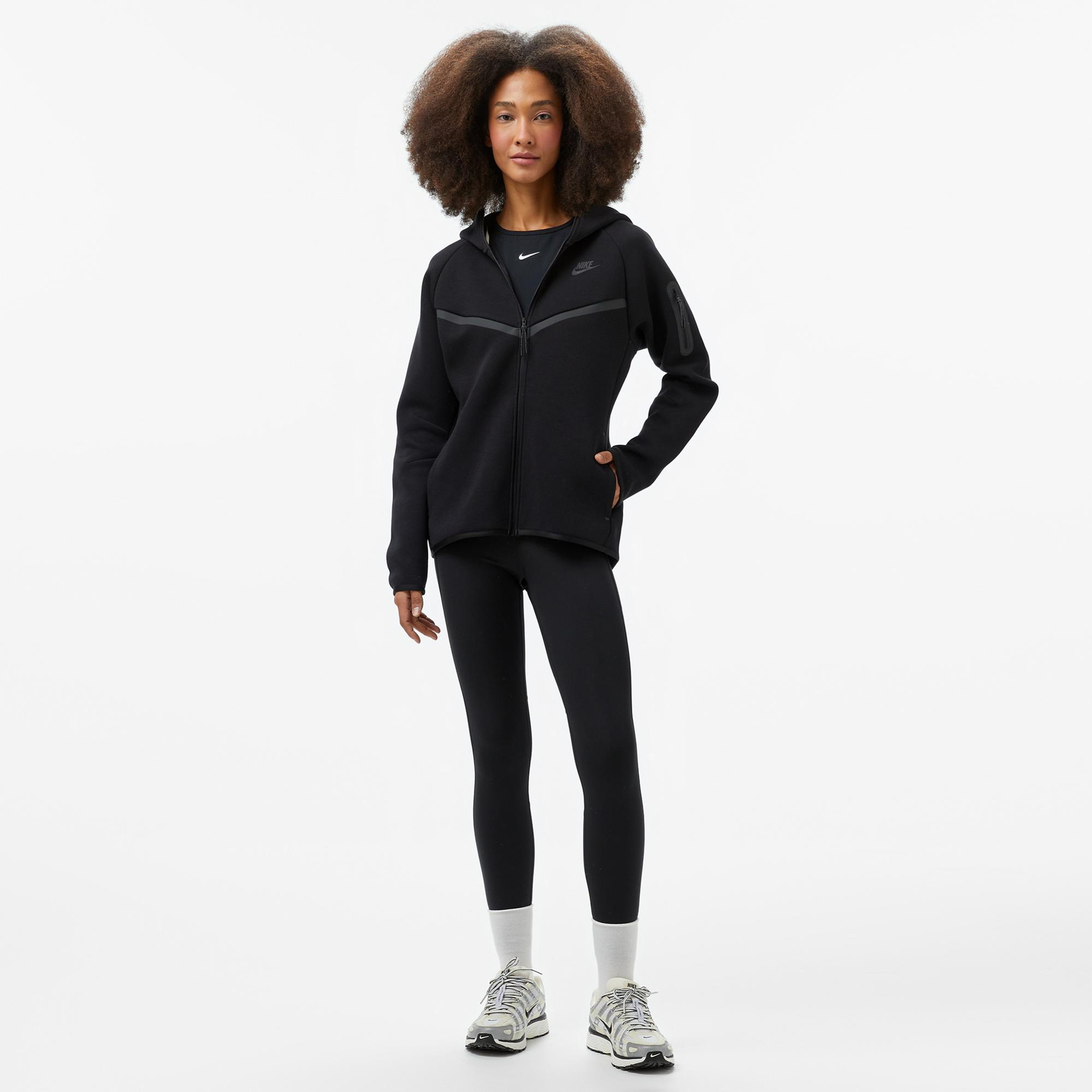 Nike Sportswear Tech Fleece Windrunner Kadın Siyah Eşofman Üstü