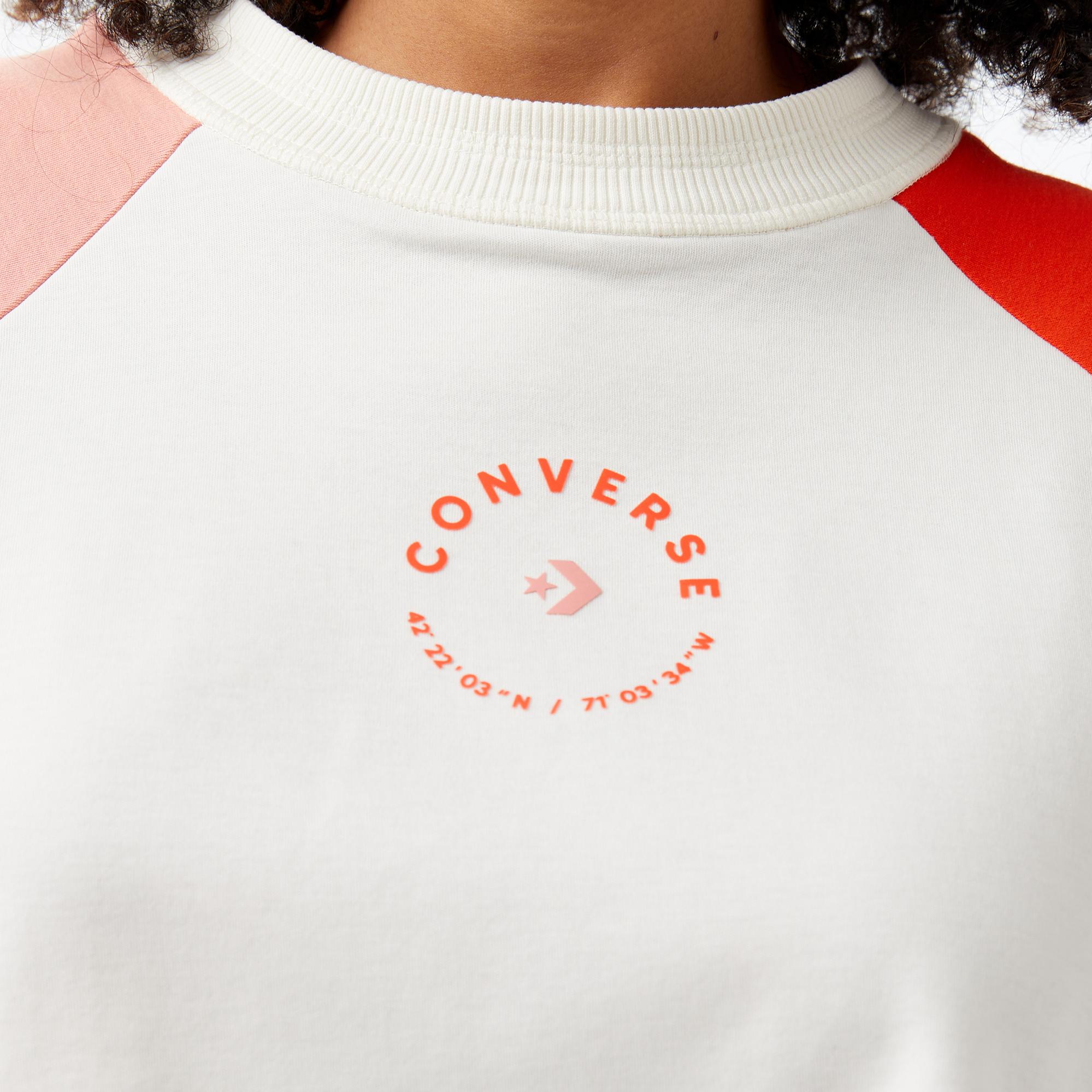 Converse Star Chevron Baskılı Kadın Beyaz T-Shirt