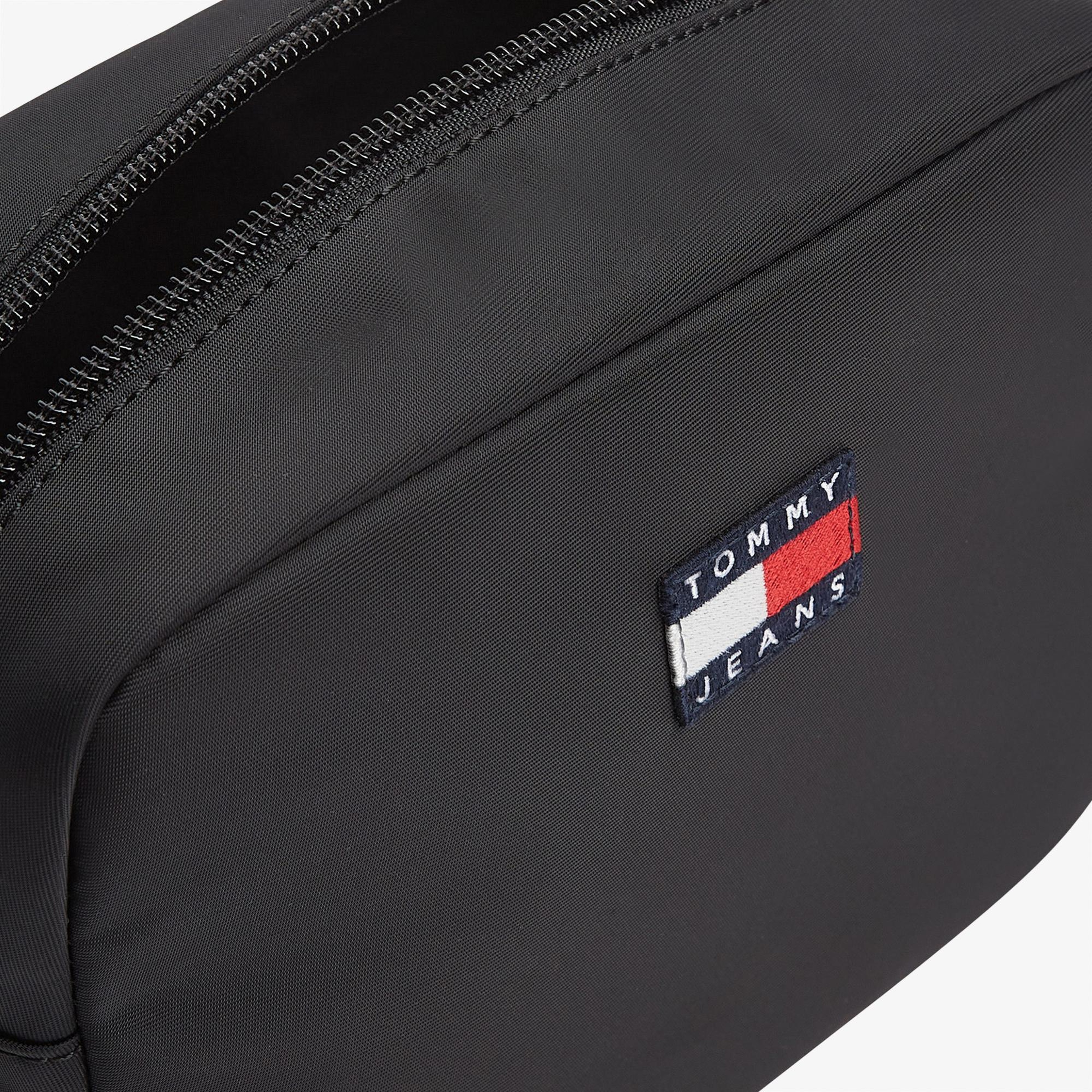 Tommy Hilfiger Essential Daily Kadın Siyah Çapraz Çanta