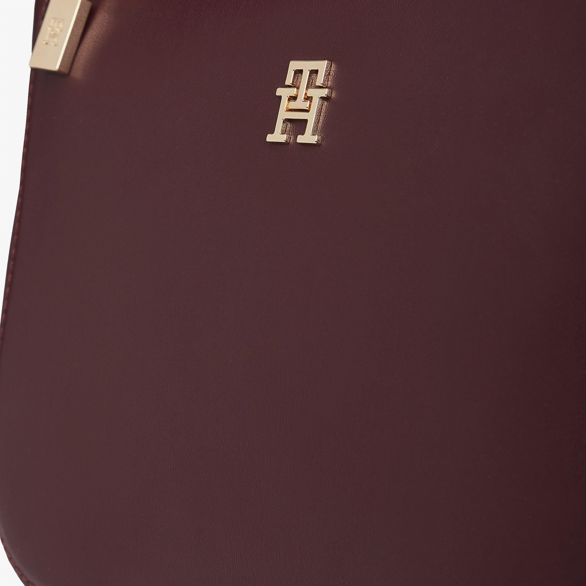 Tommy Hilfiger Glam Kadın Bordo Çapraz Çanta