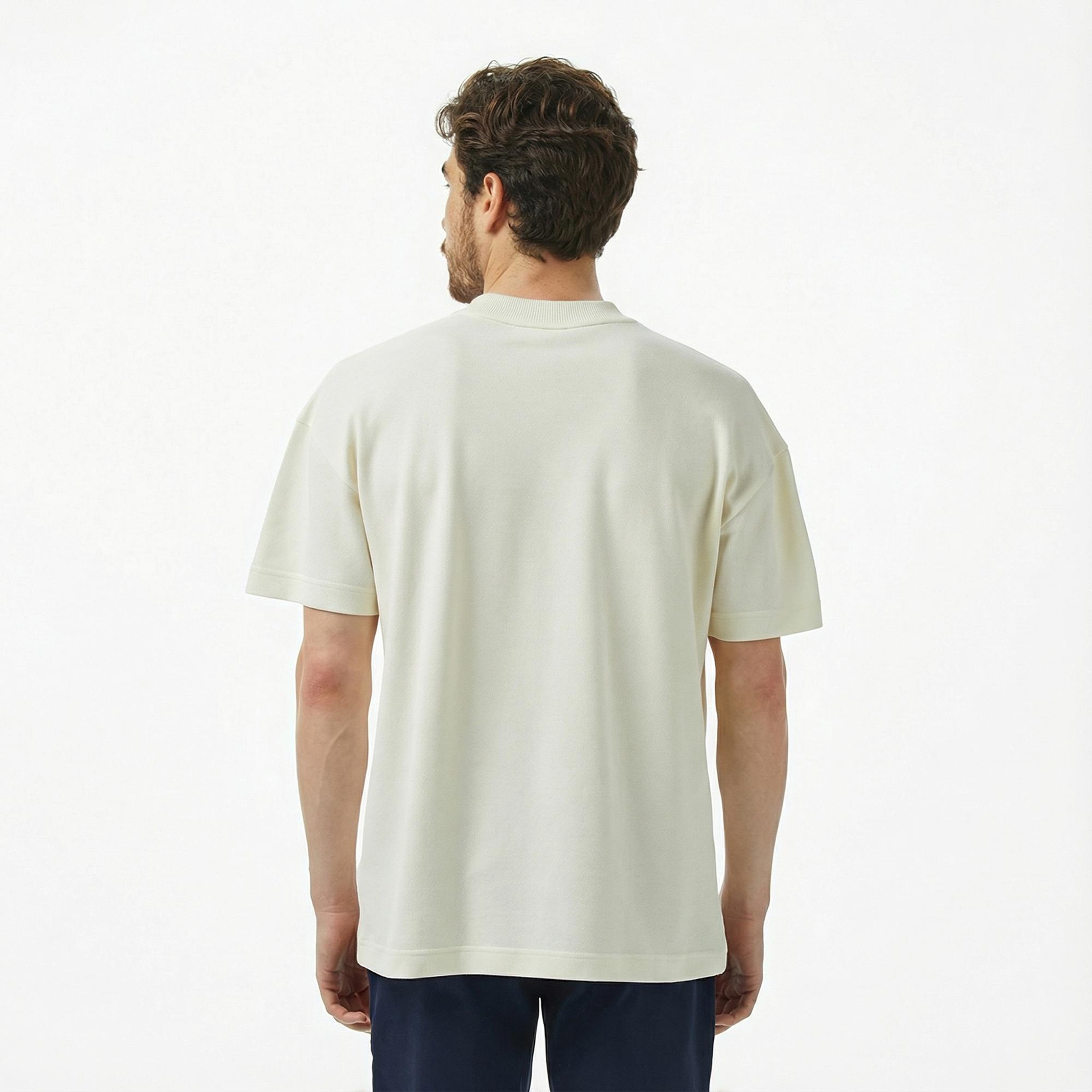 Lacoste Erkek Oversize Fit Bisiklet Yaka Baskılı Beyaz T-Shirt