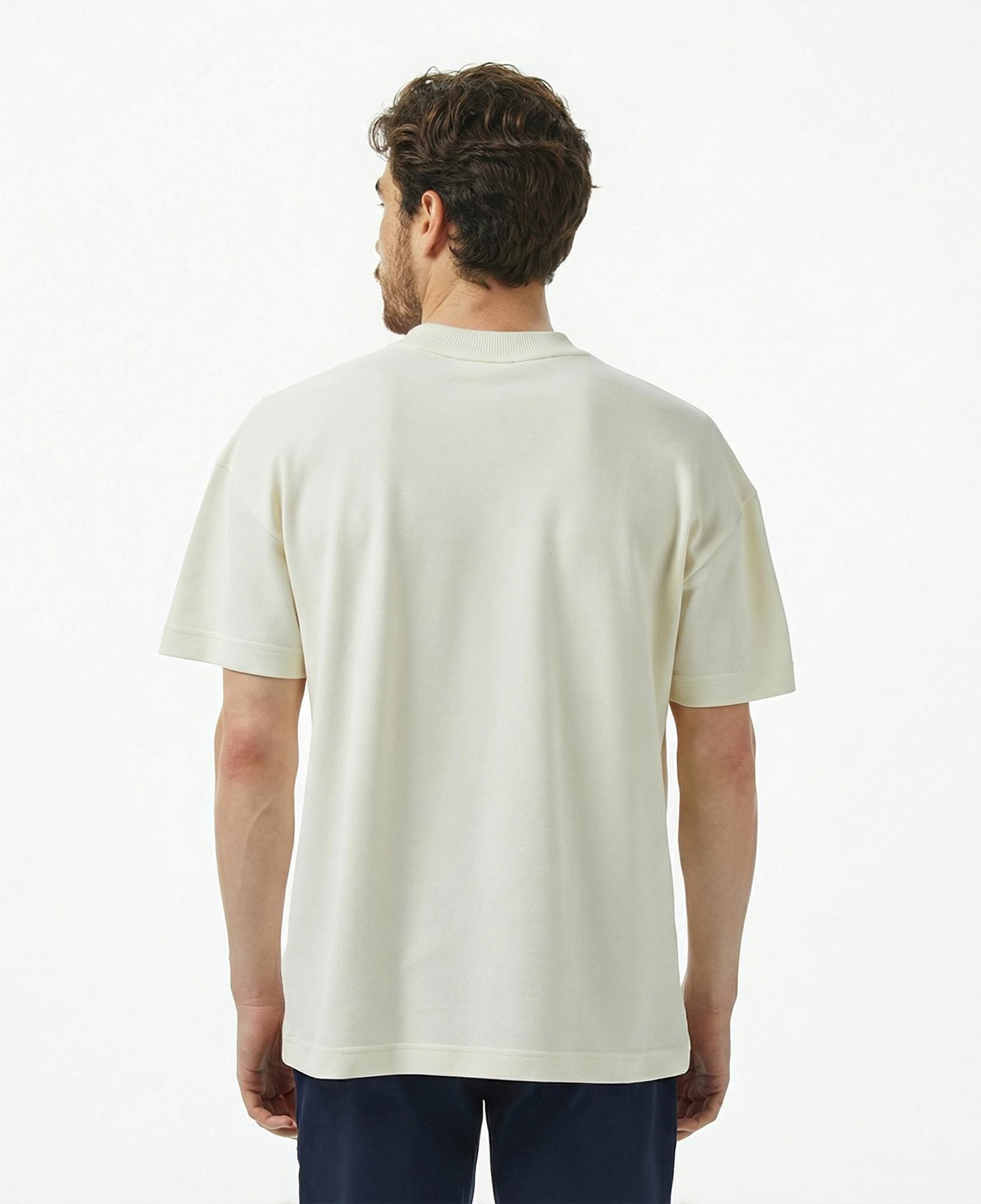 Lacoste Erkek Oversize Fit Bisiklet Yaka Baskılı Beyaz T-Shirt