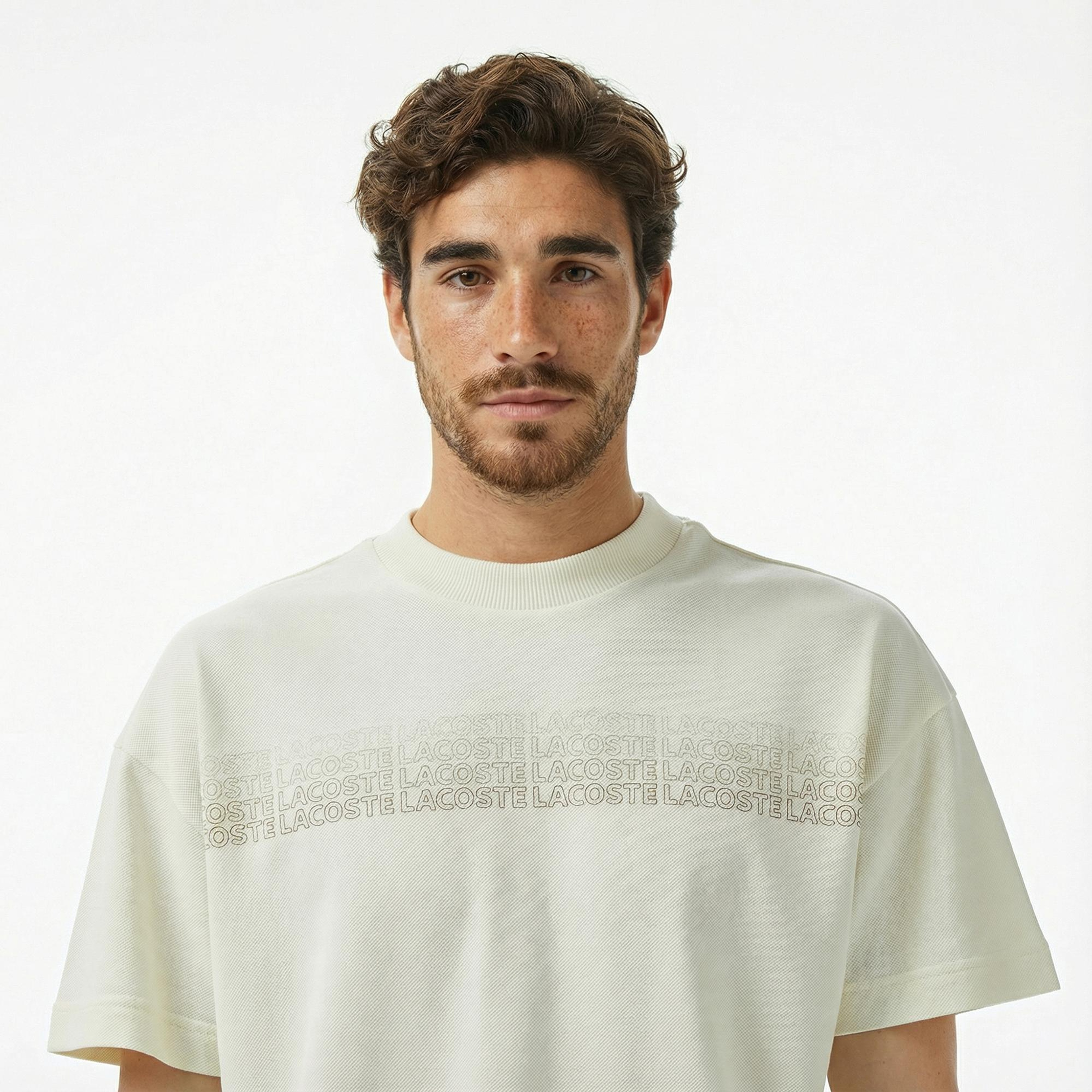 Lacoste Erkek Oversize Fit Bisiklet Yaka Baskılı Beyaz T-Shirt