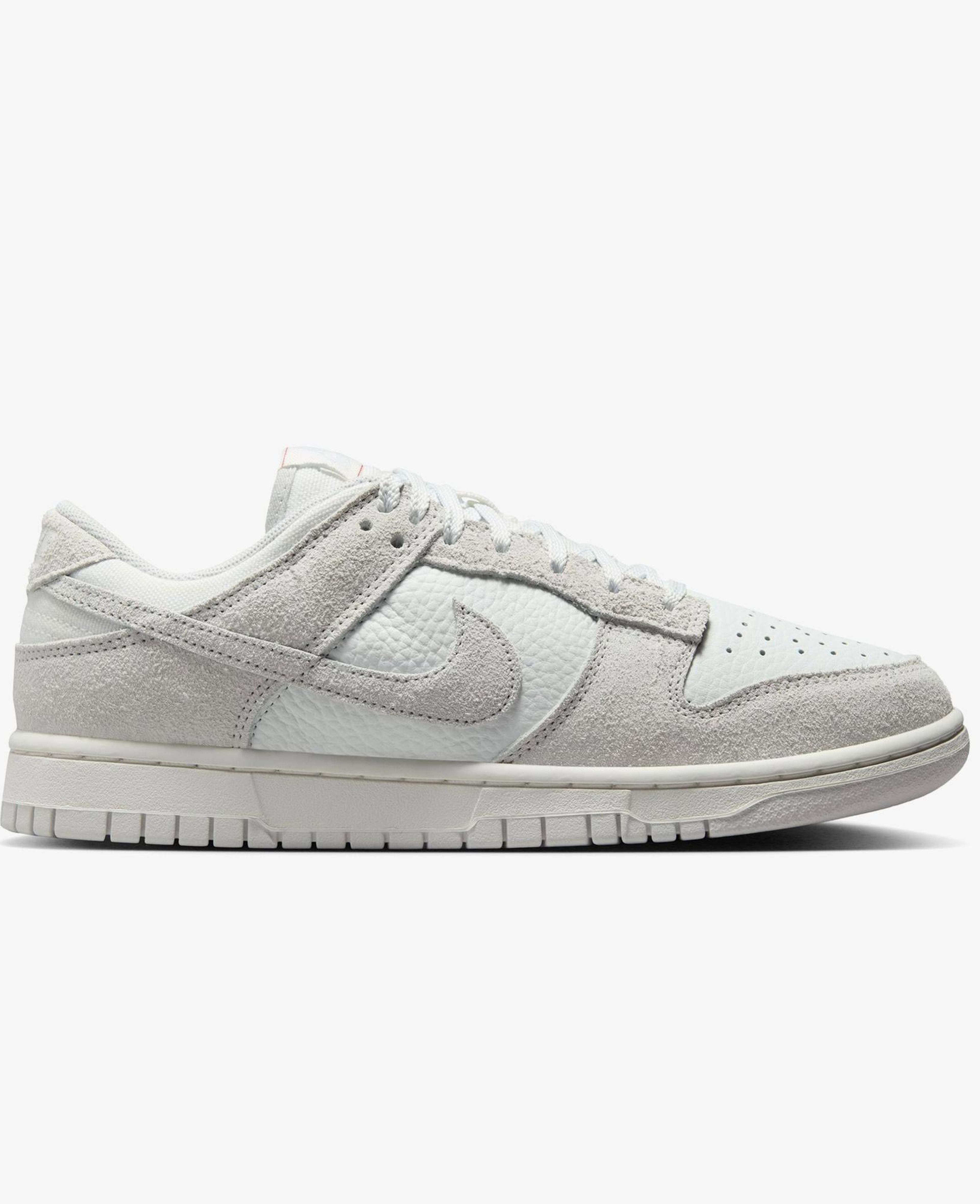 Nike Dunk Low Kadın Beyaz Spor Ayakkabı