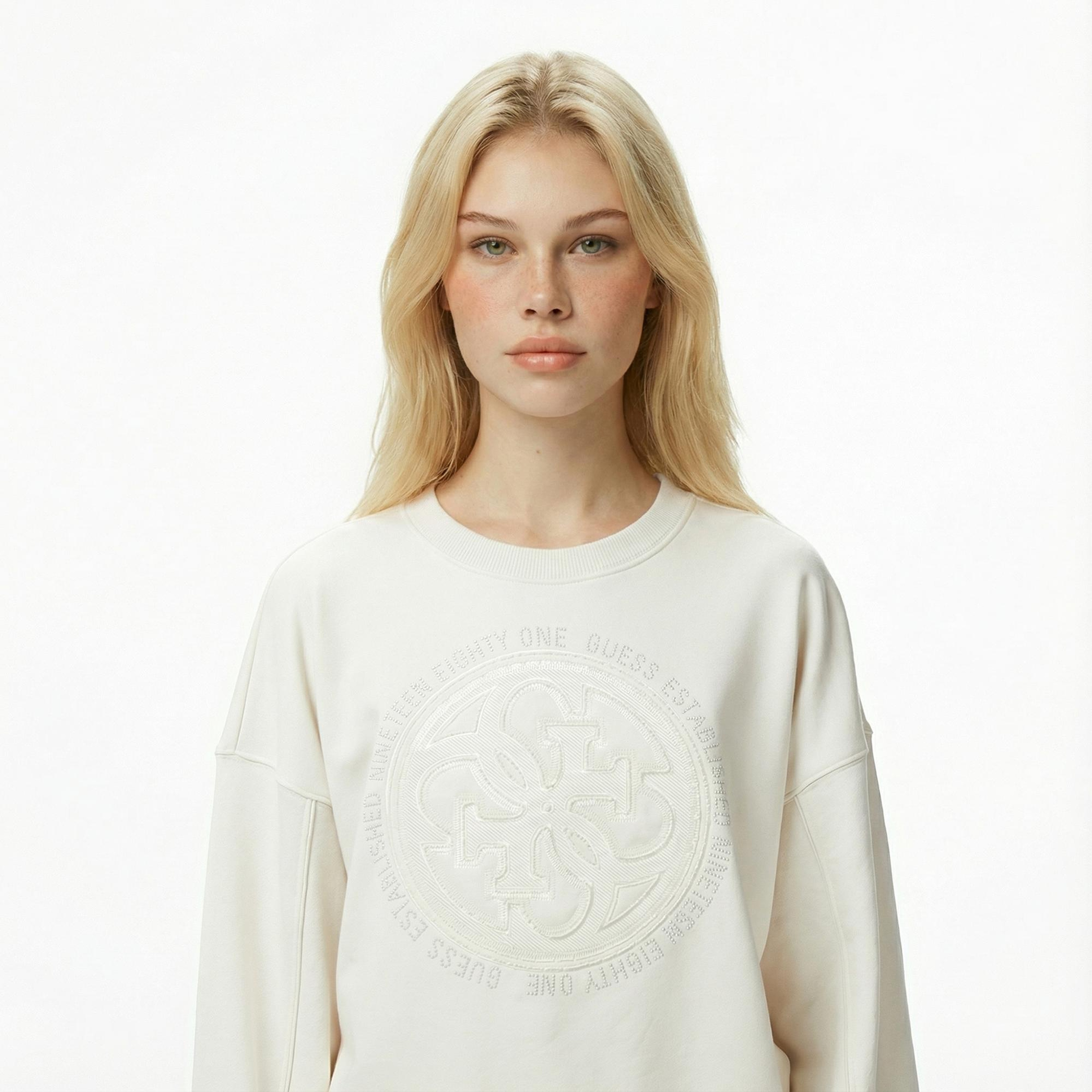 Guess Hotfix Kadın Krem Rengi Sweatshirt