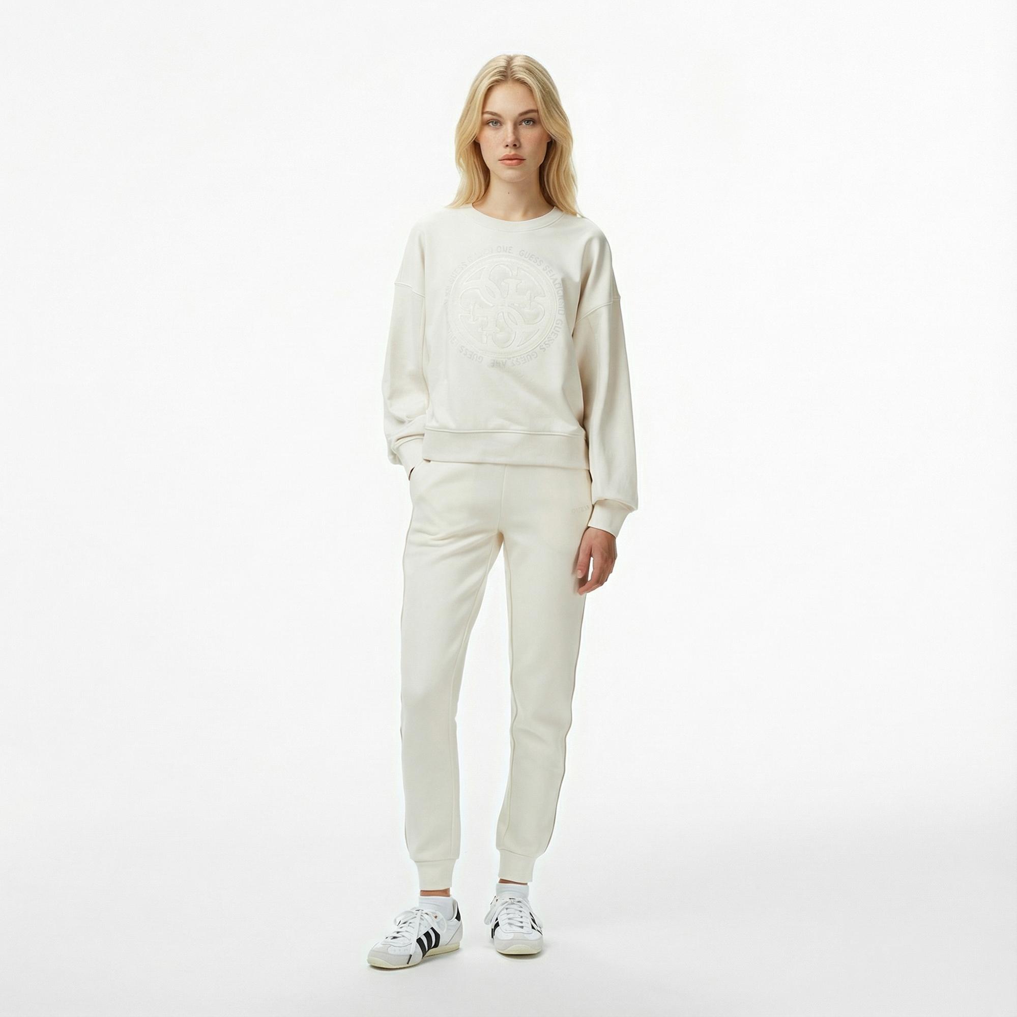 Guess Hotfix Kadın Krem Rengi Sweatshirt