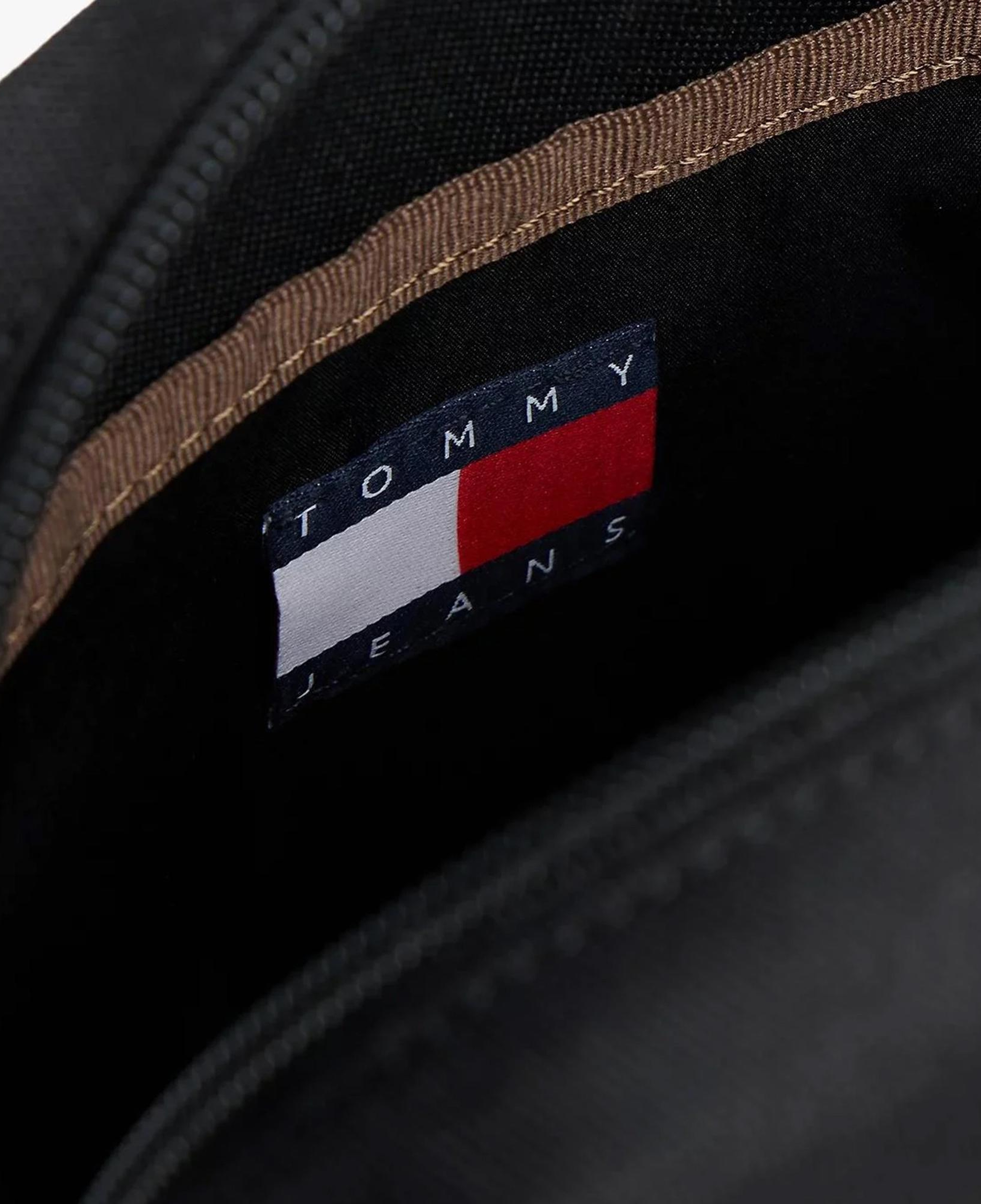 Tommy Hilfiger Essential Daily Erkek Siyah Çapraz Çanta