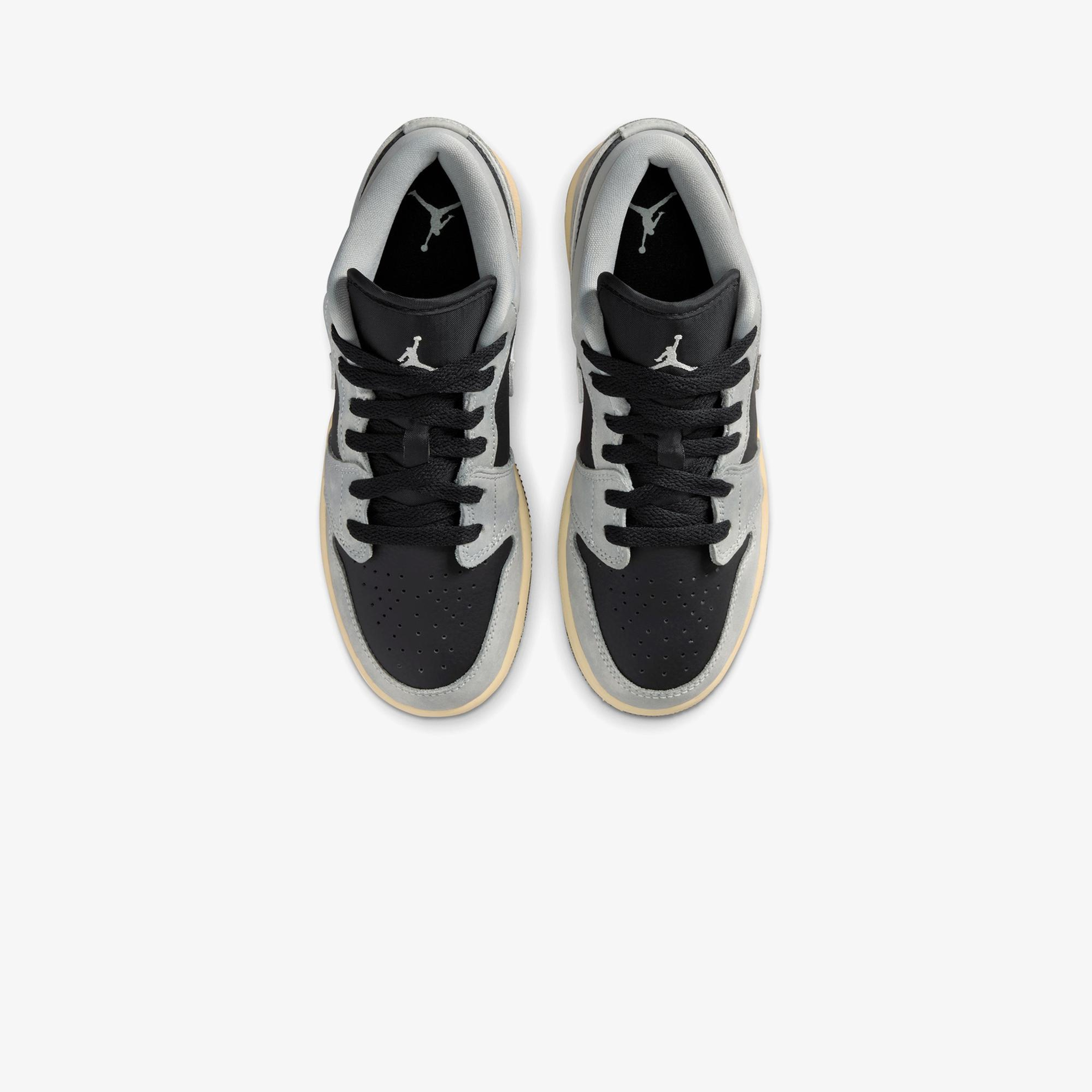 Jordan Air 1 Low SE Gri Spor Ayakkabı