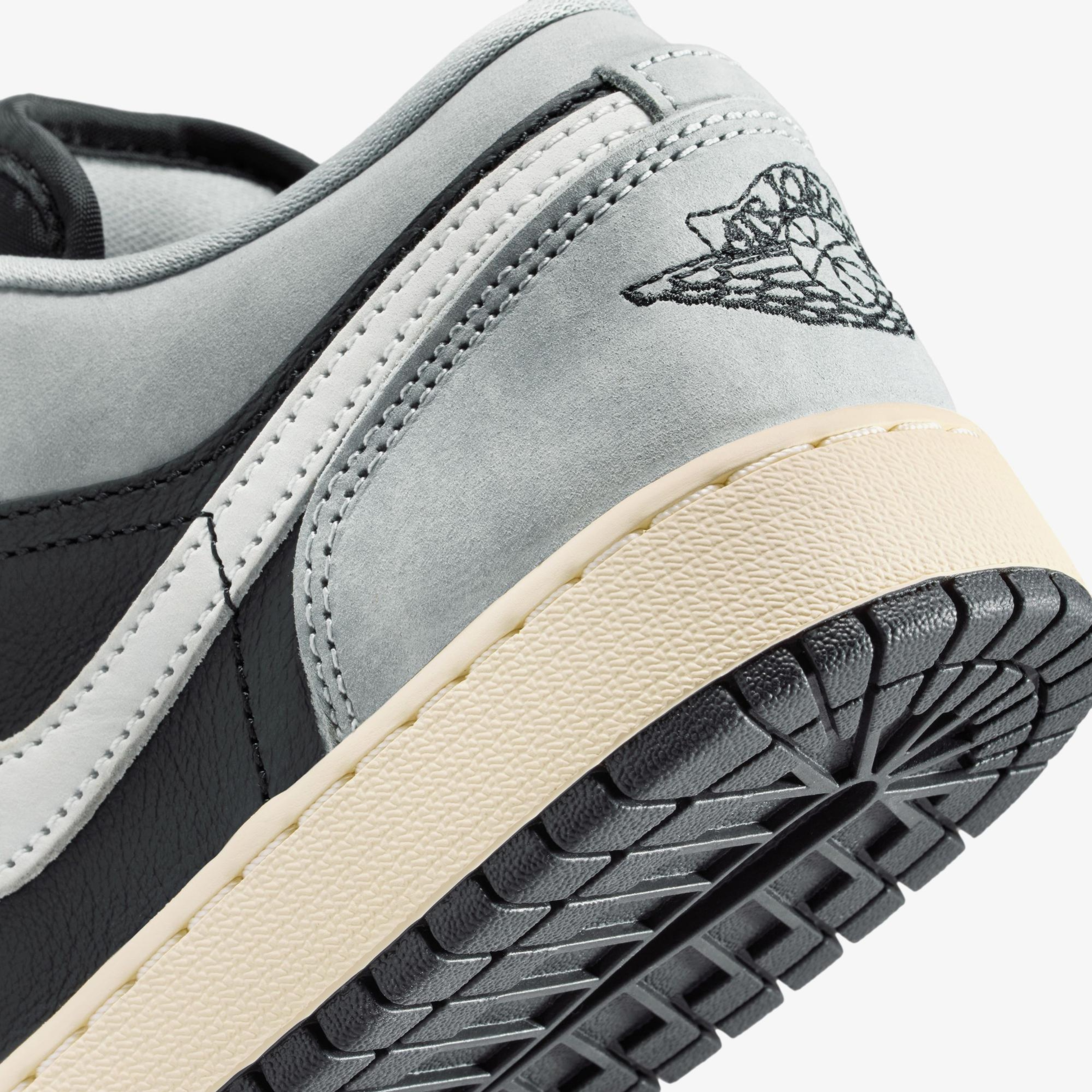 Jordan Air 1 Low SE Gri Spor Ayakkabı